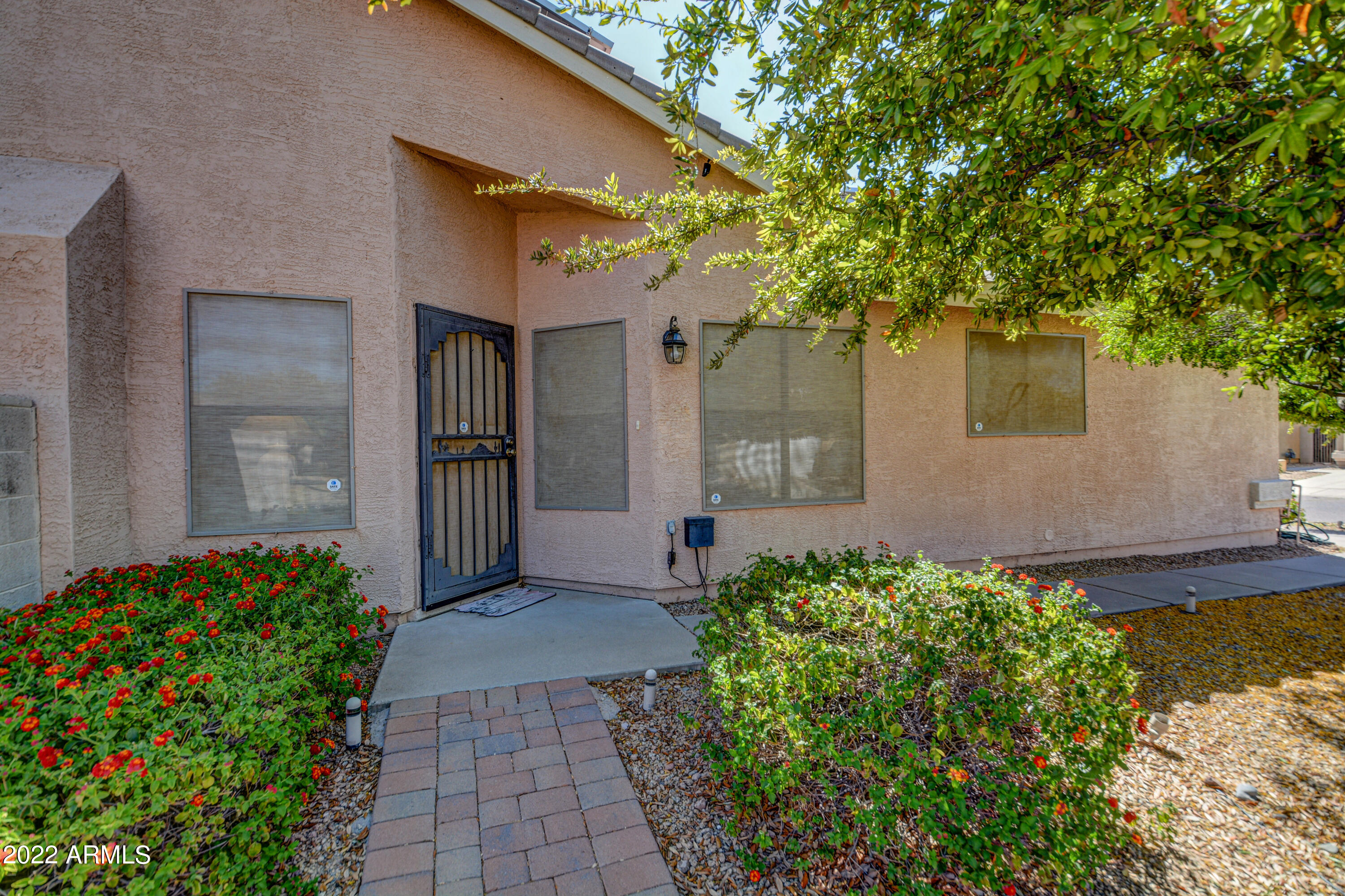3822 W BLACKHAWK Drive