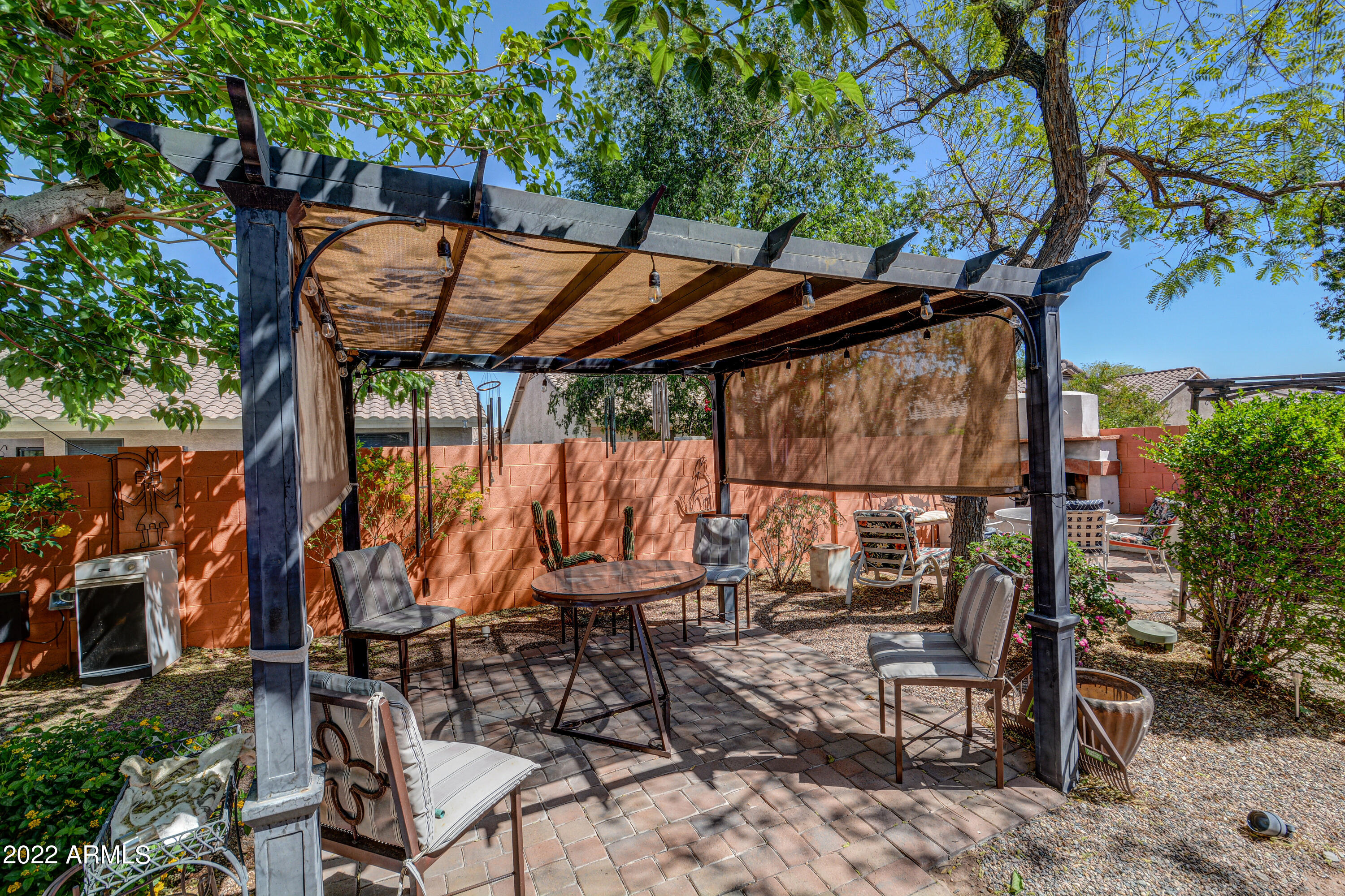3822 W BLACKHAWK Drive