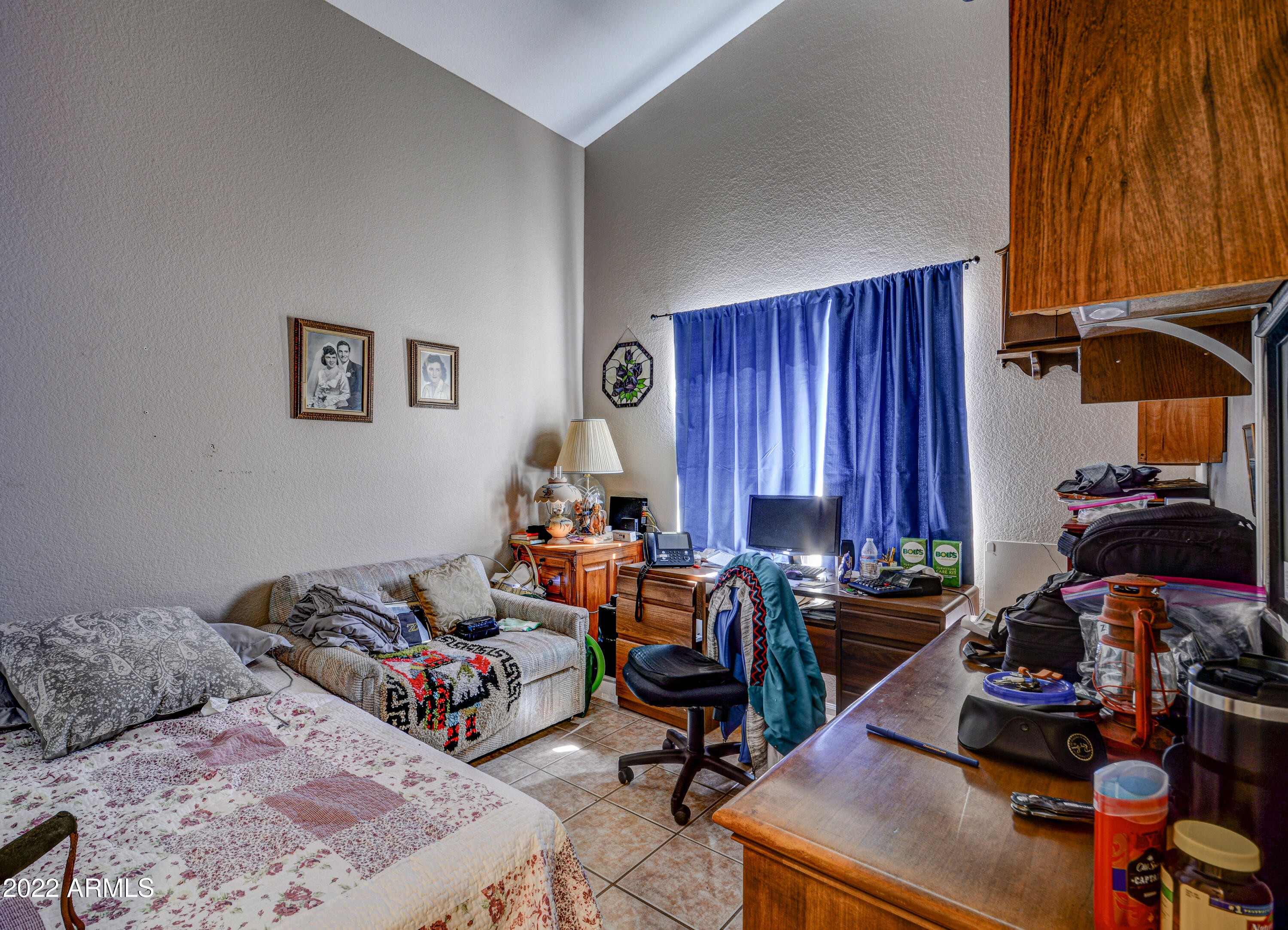 3822 W BLACKHAWK Drive