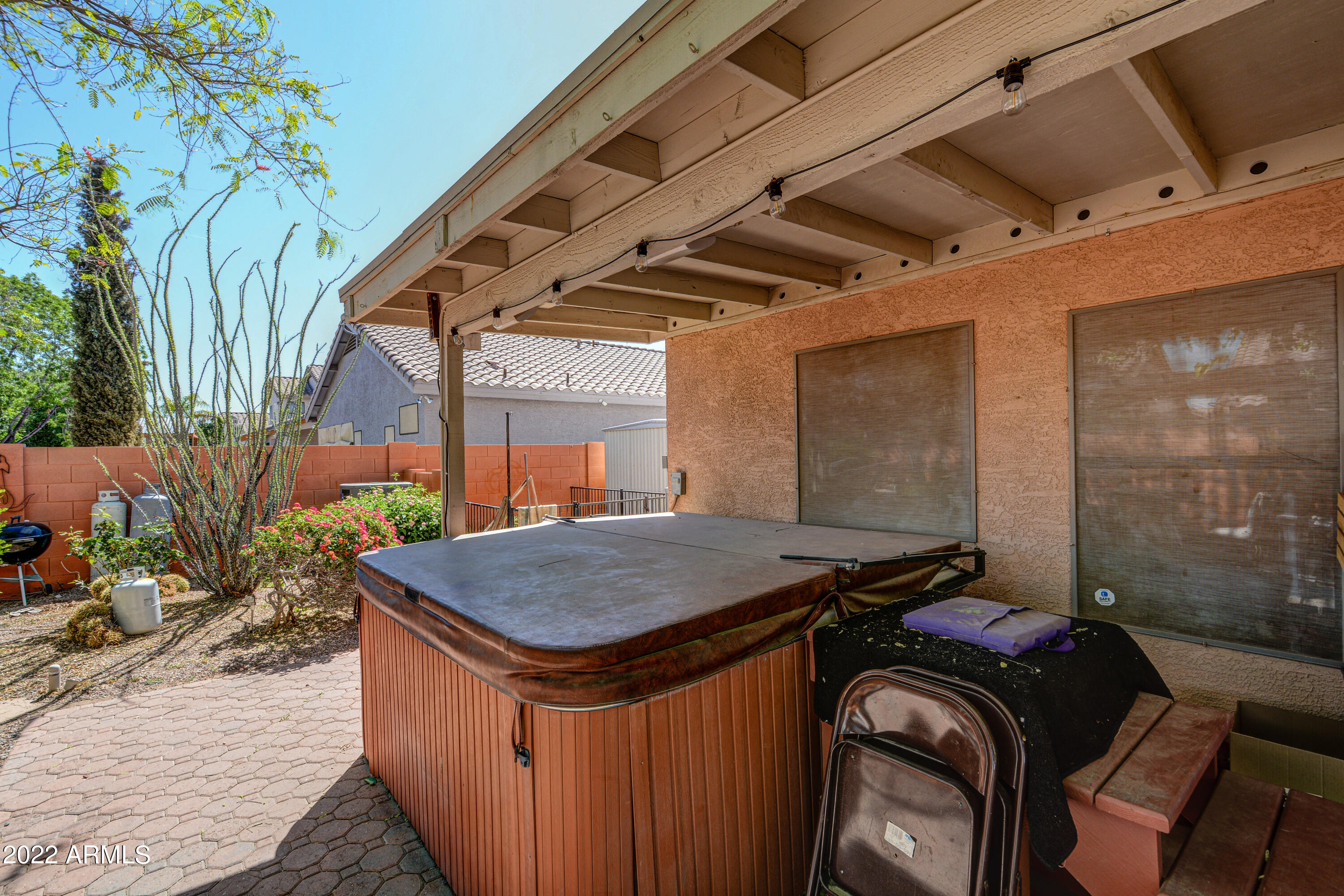 3822 W BLACKHAWK Drive