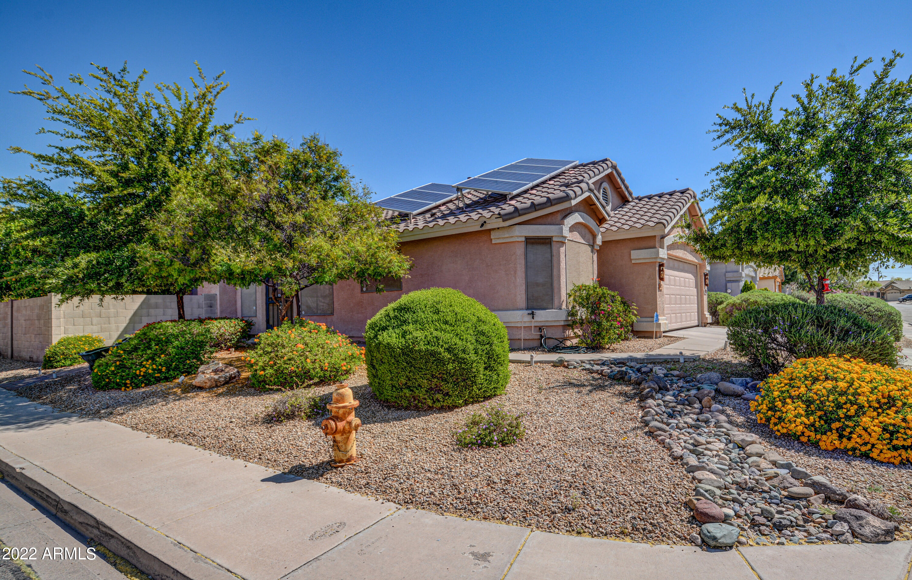 3822 W BLACKHAWK Drive