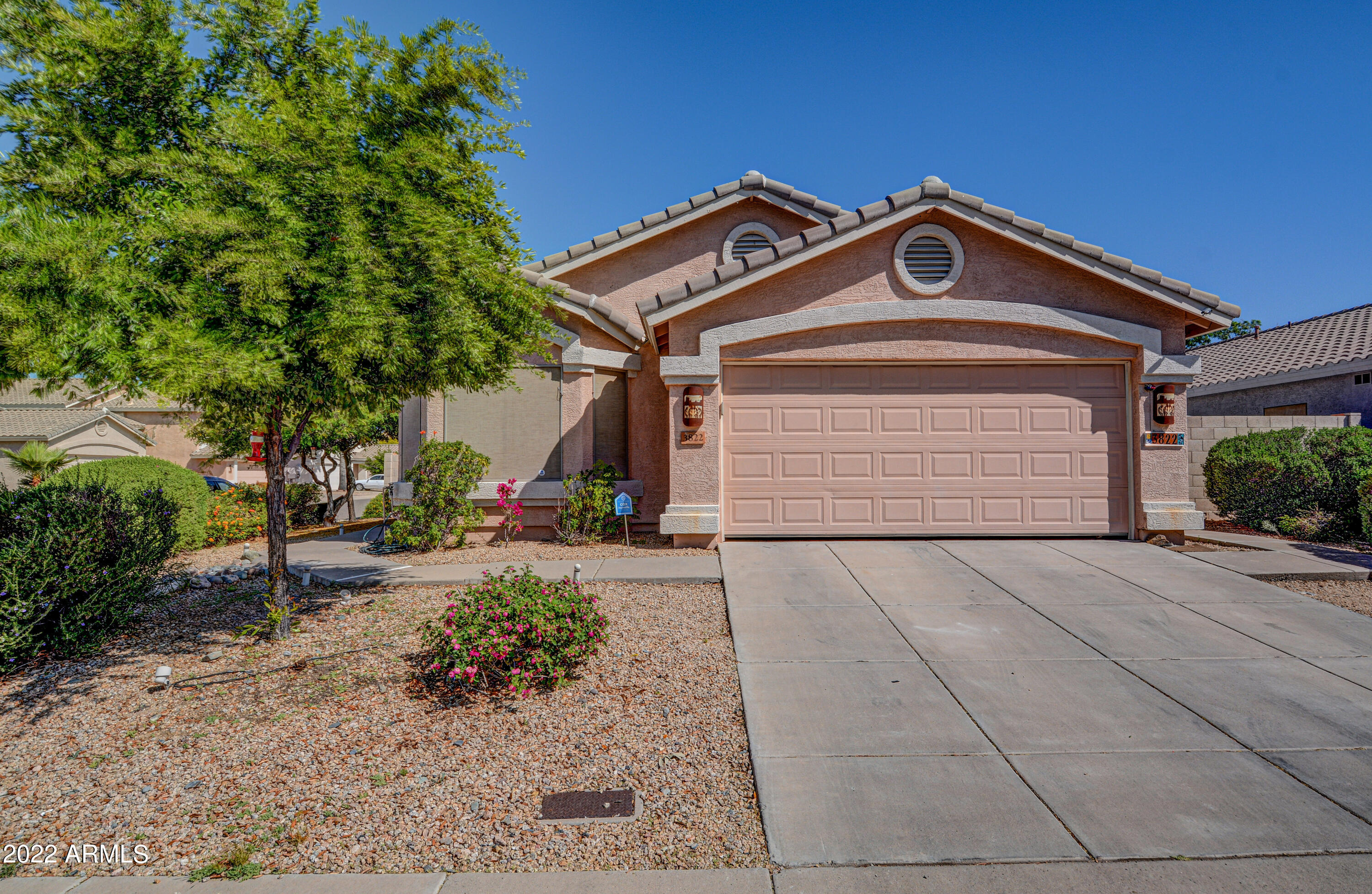 3822 W BLACKHAWK Drive