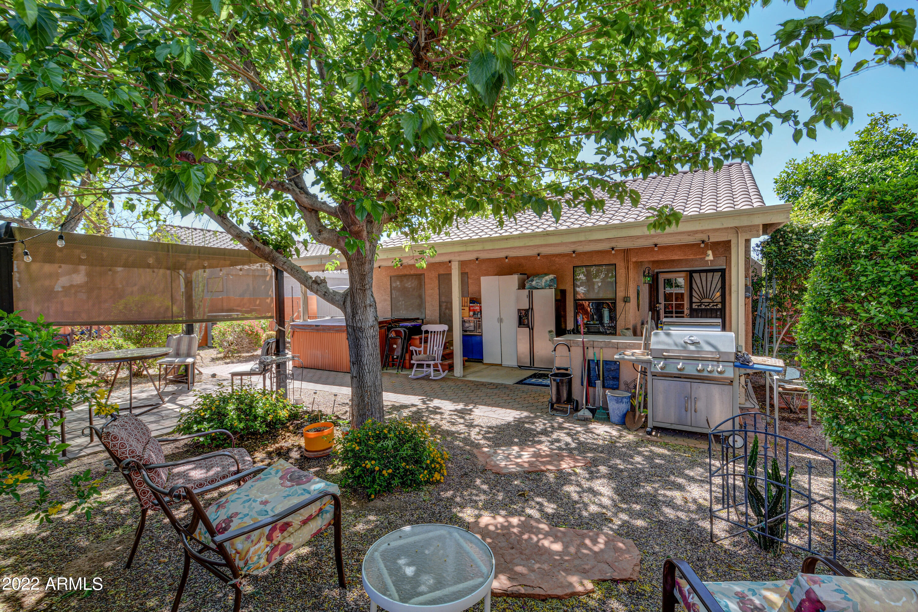 3822 W BLACKHAWK Drive