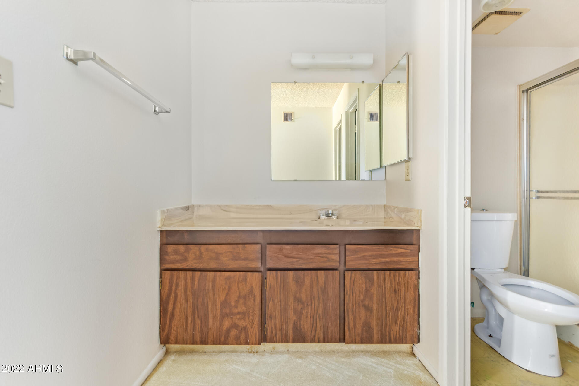 10828 N BILTMORE Drive Unit: 120