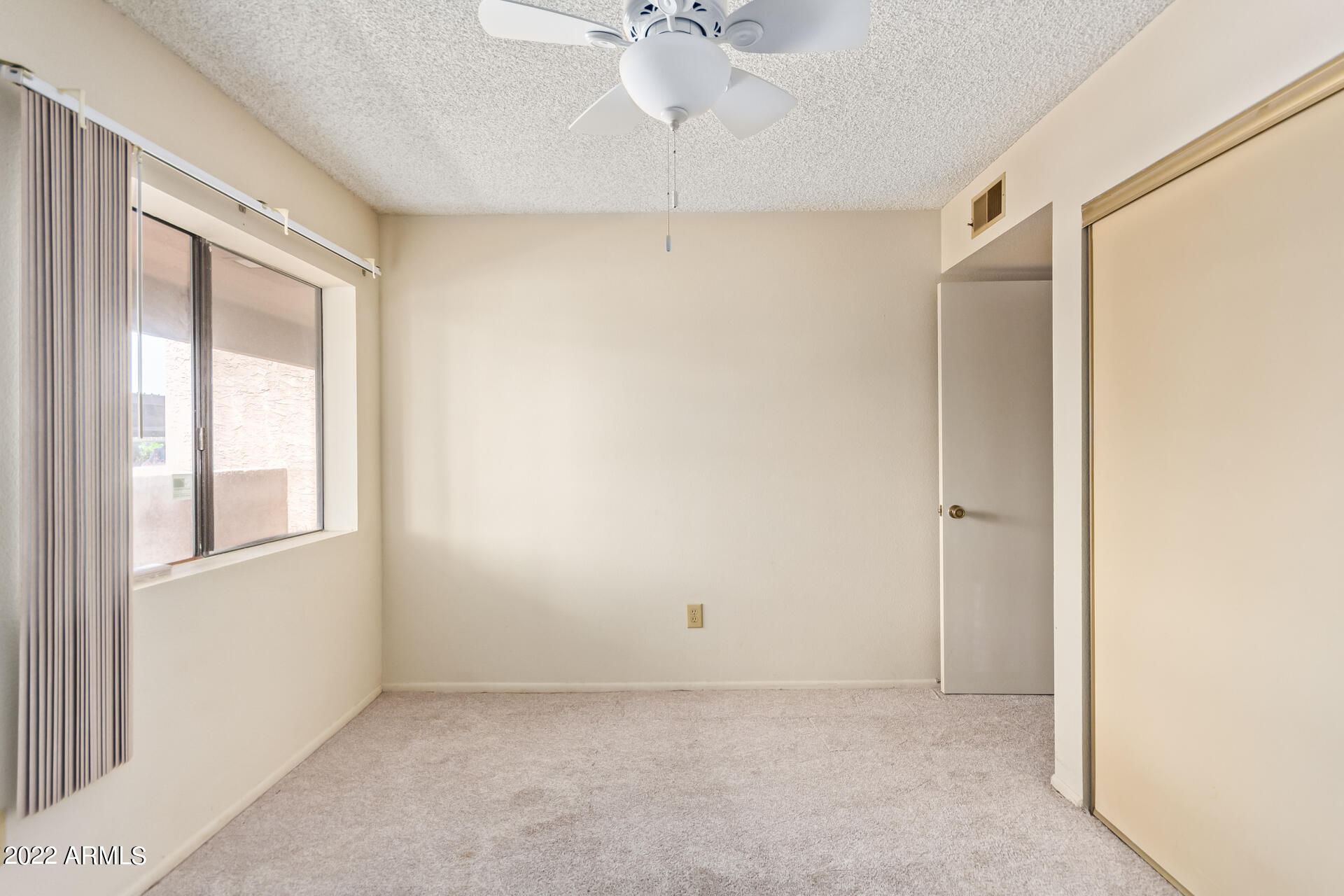 10828 N BILTMORE Drive Unit: 120