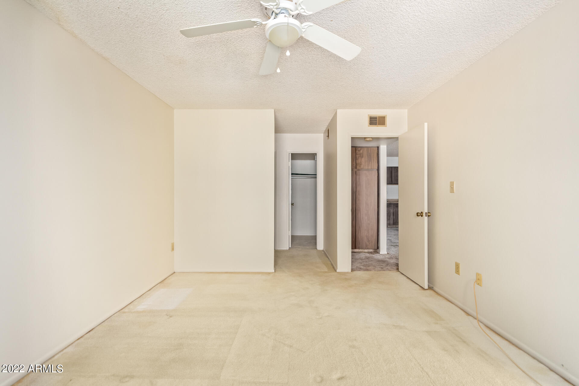 10828 N BILTMORE Drive Unit: 120