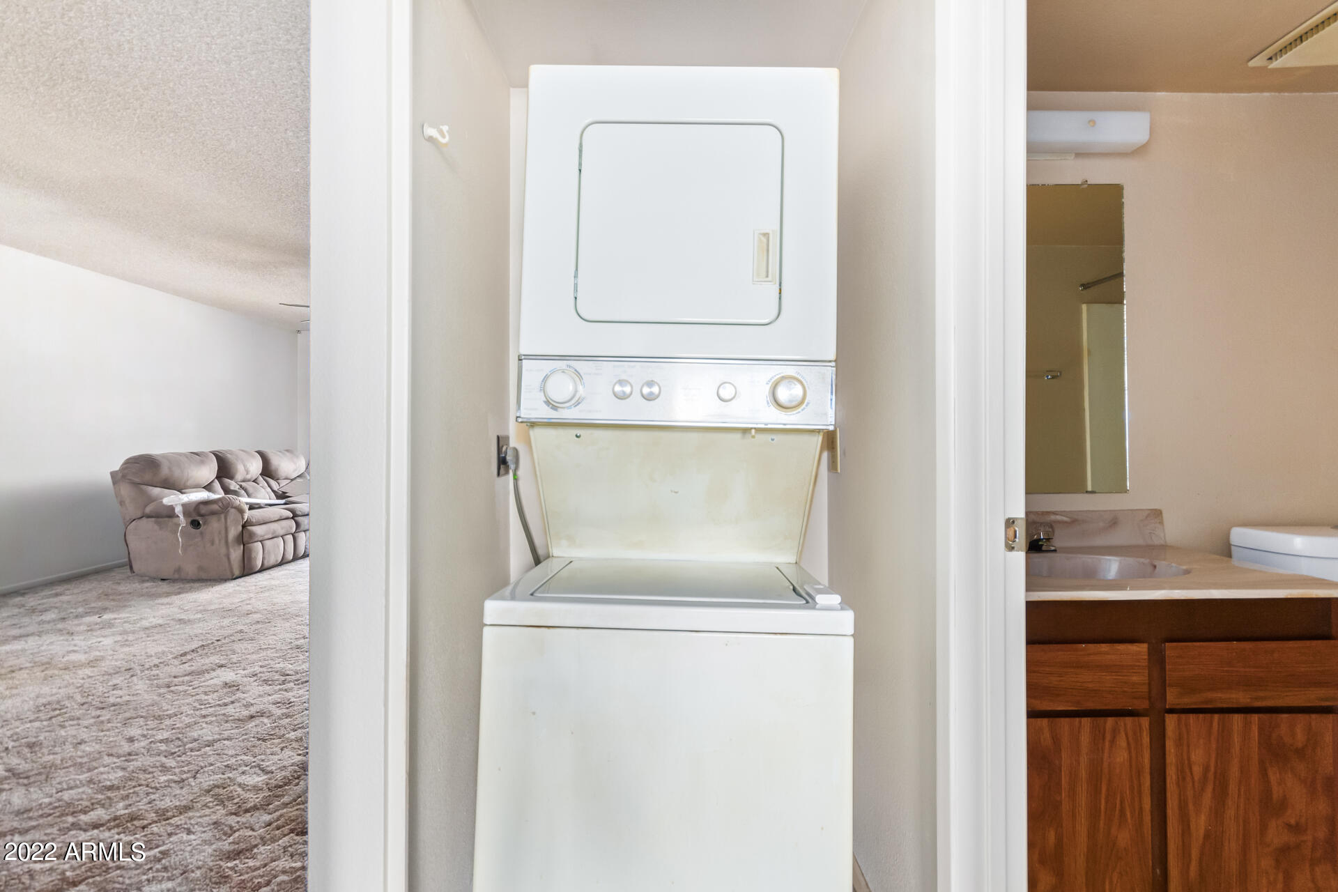 10828 N BILTMORE Drive Unit: 120