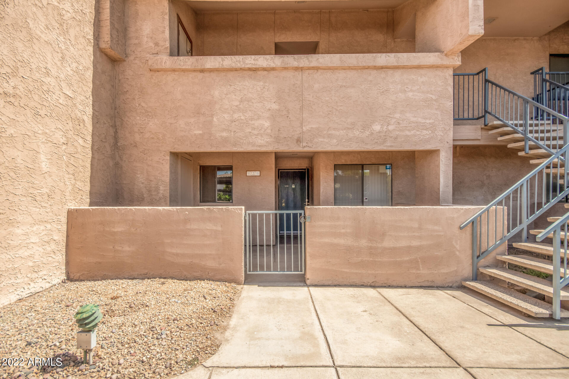 10828 N BILTMORE Drive Unit: 120