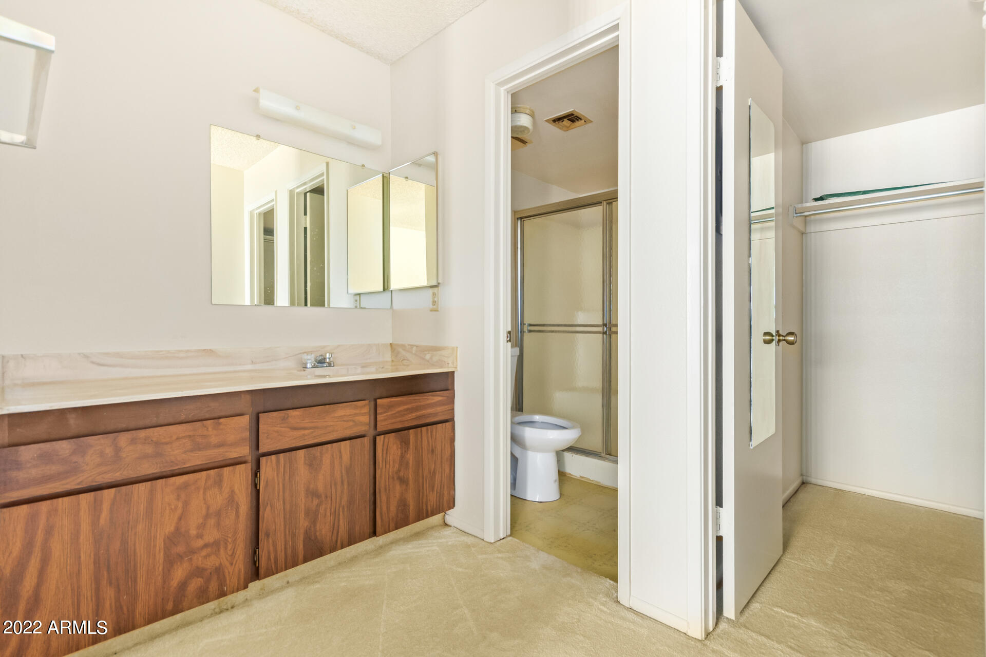 10828 N BILTMORE Drive Unit: 120