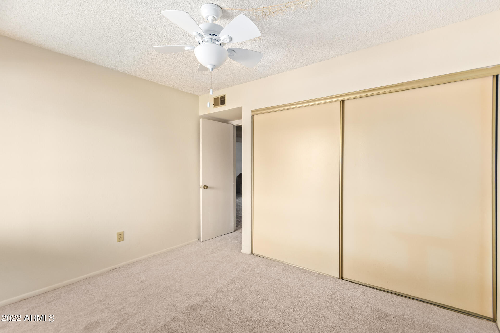 10828 N BILTMORE Drive Unit: 120