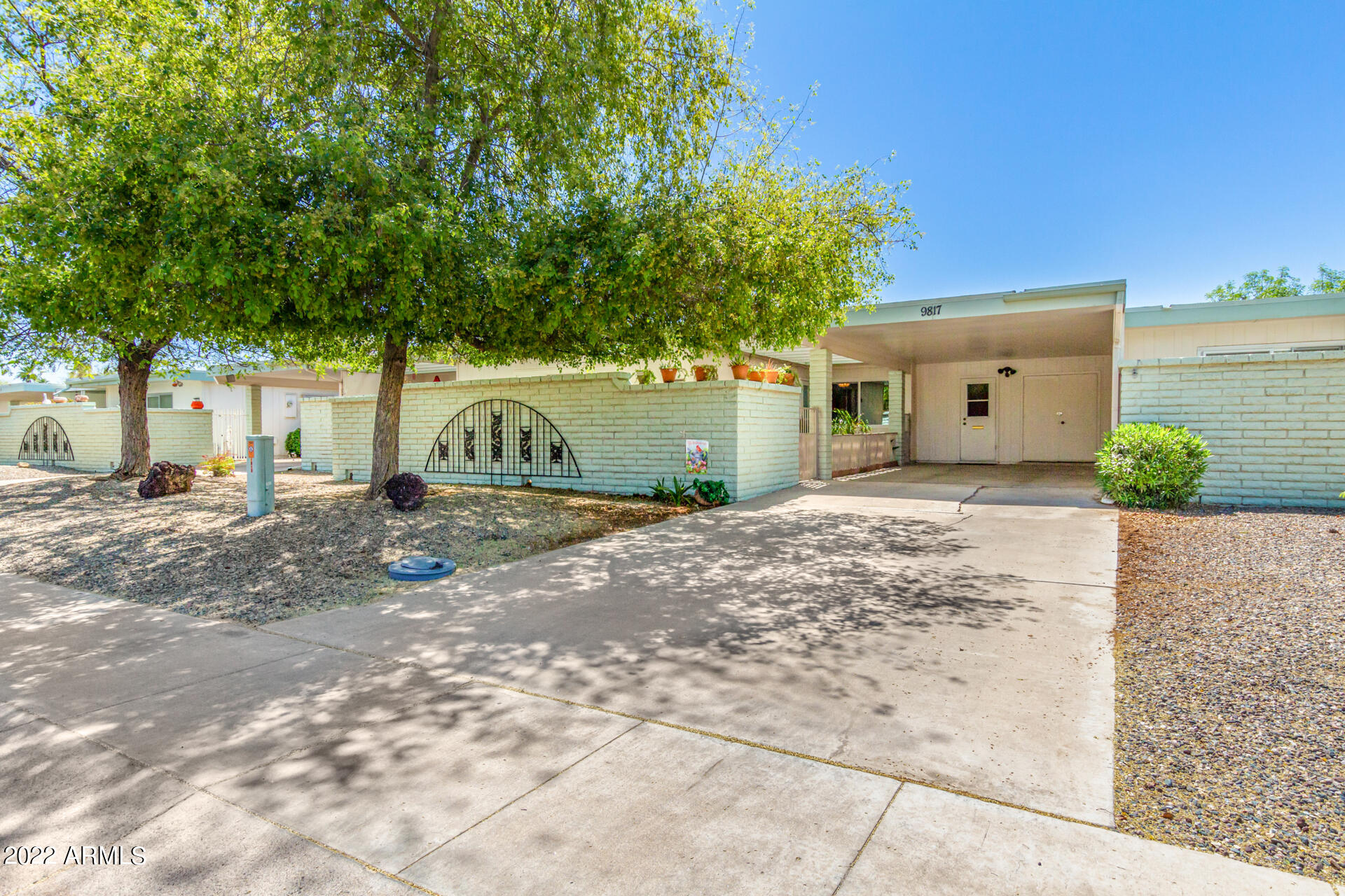 9817 W LANCASTER Drive