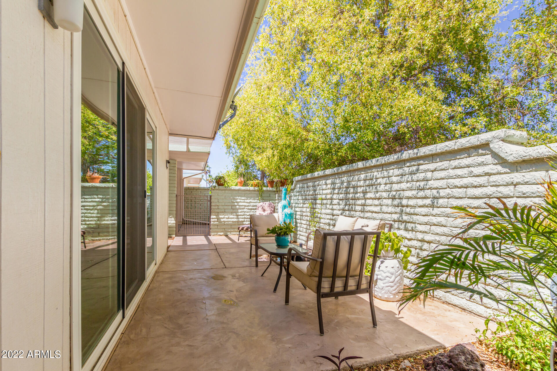 9817 W LANCASTER Drive