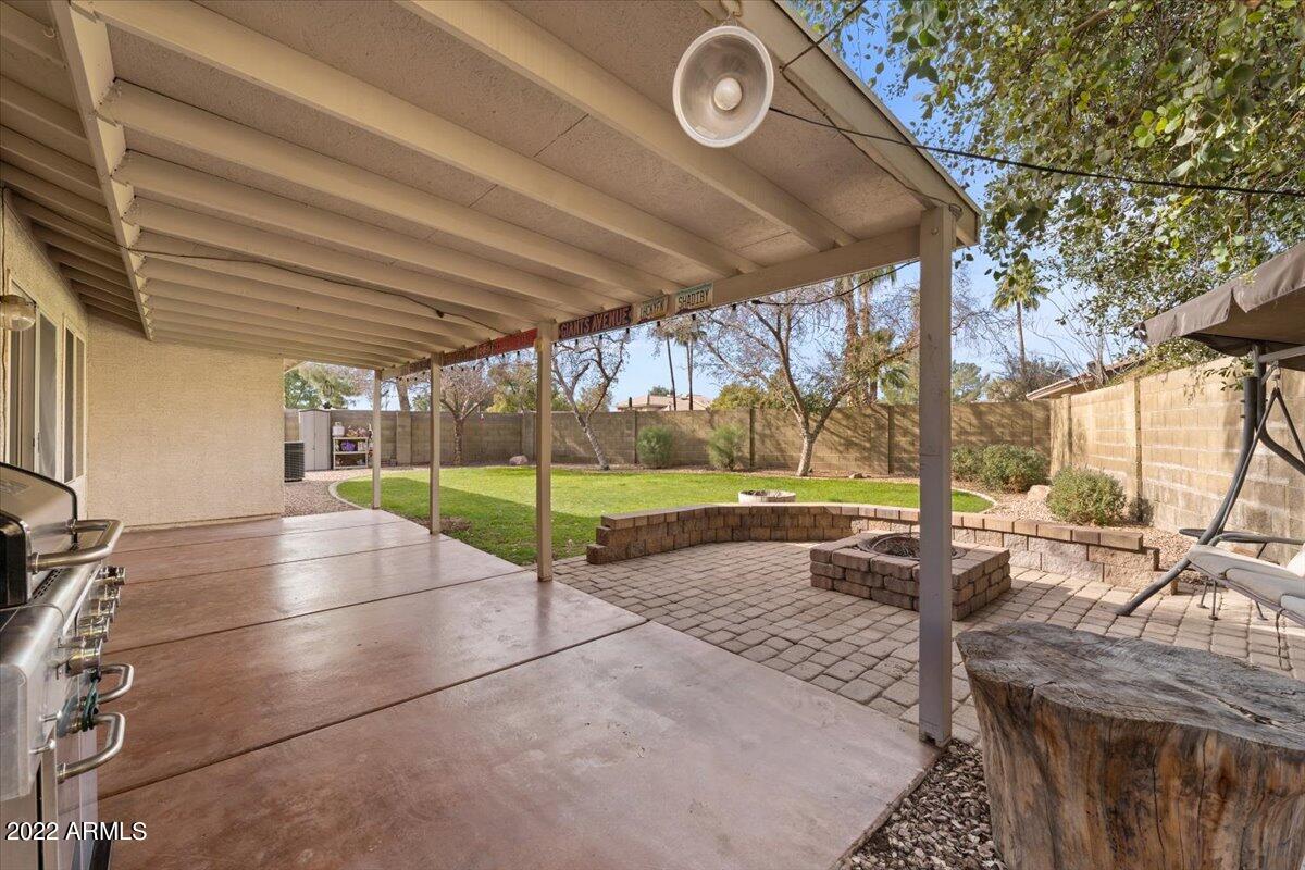 244 N COLONY COVE Drive
