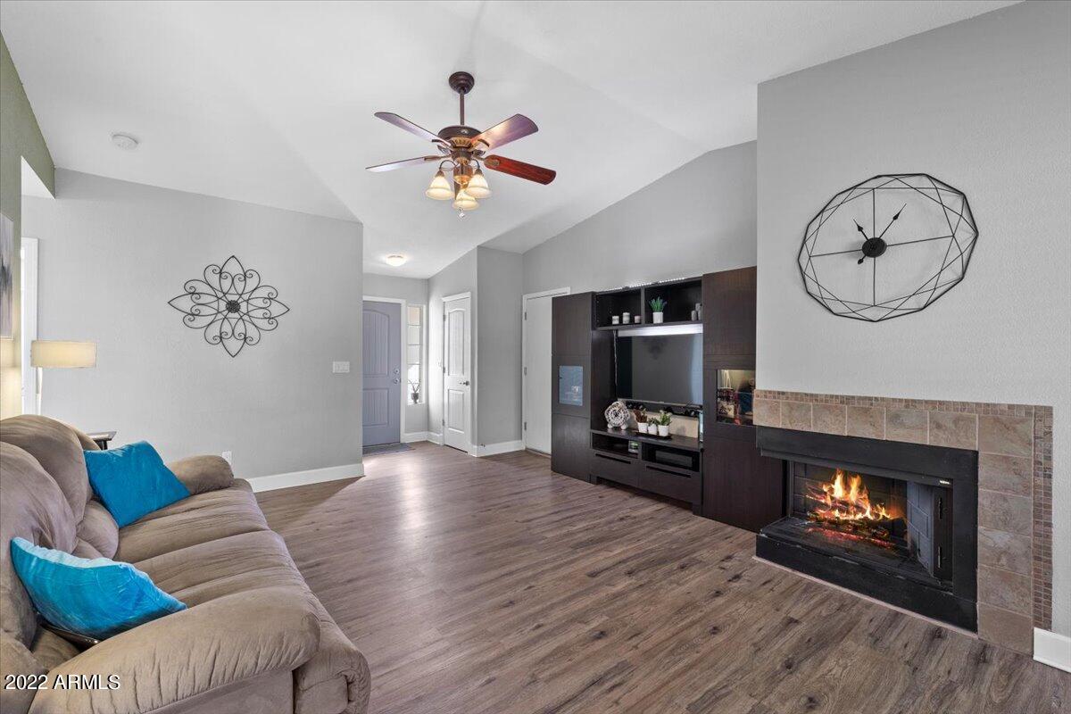244 N COLONY COVE Drive