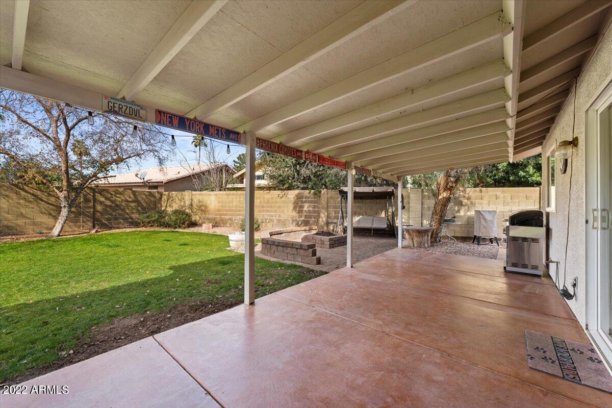 244 N COLONY COVE Drive