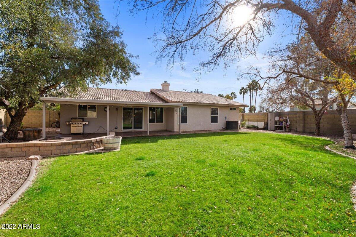 244 N COLONY COVE Drive
