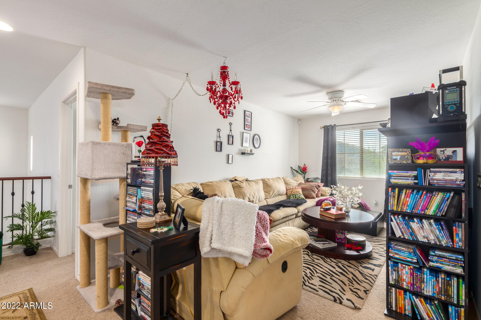 1238 W VINEYARD PLAINS Drive