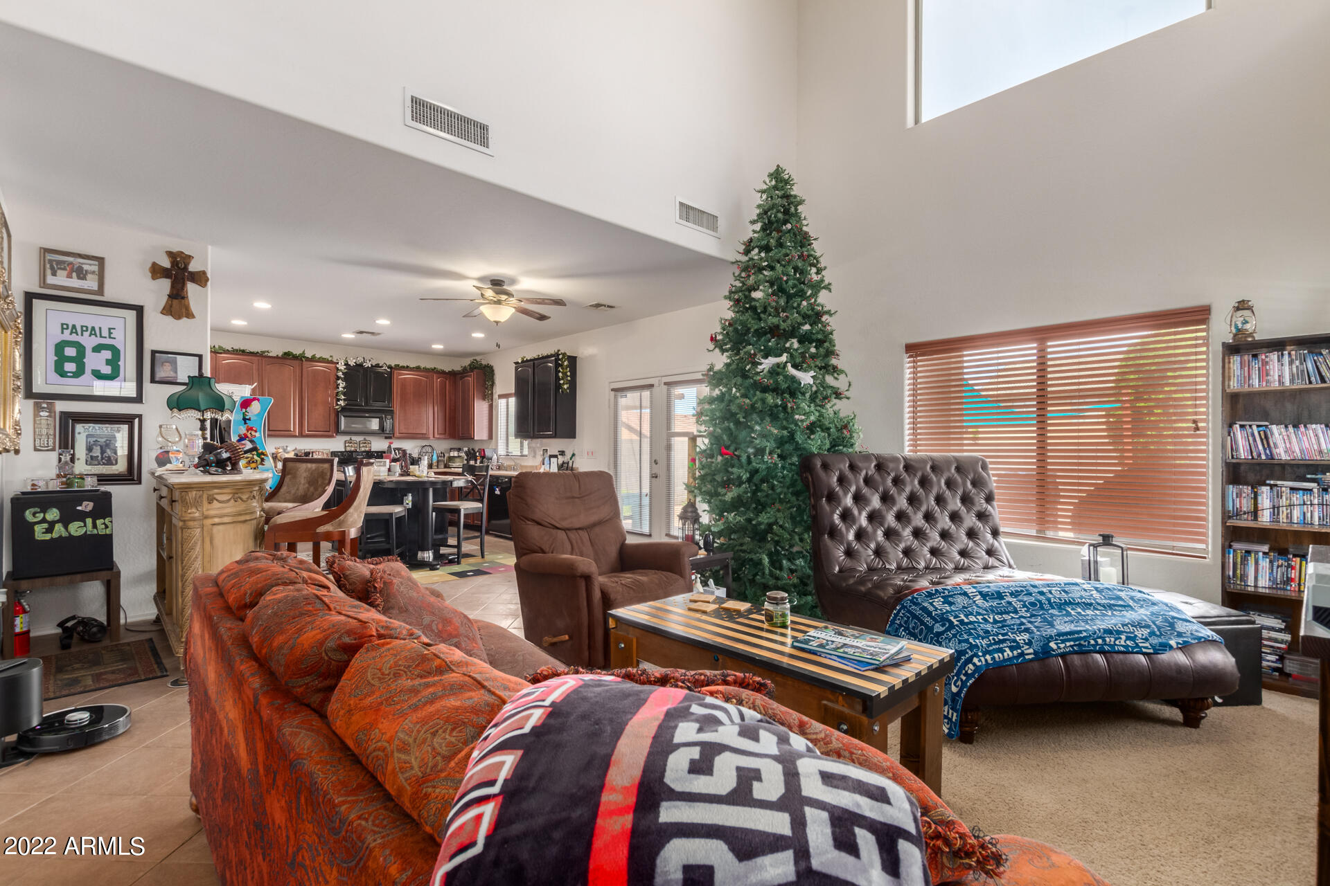 1238 W VINEYARD PLAINS Drive