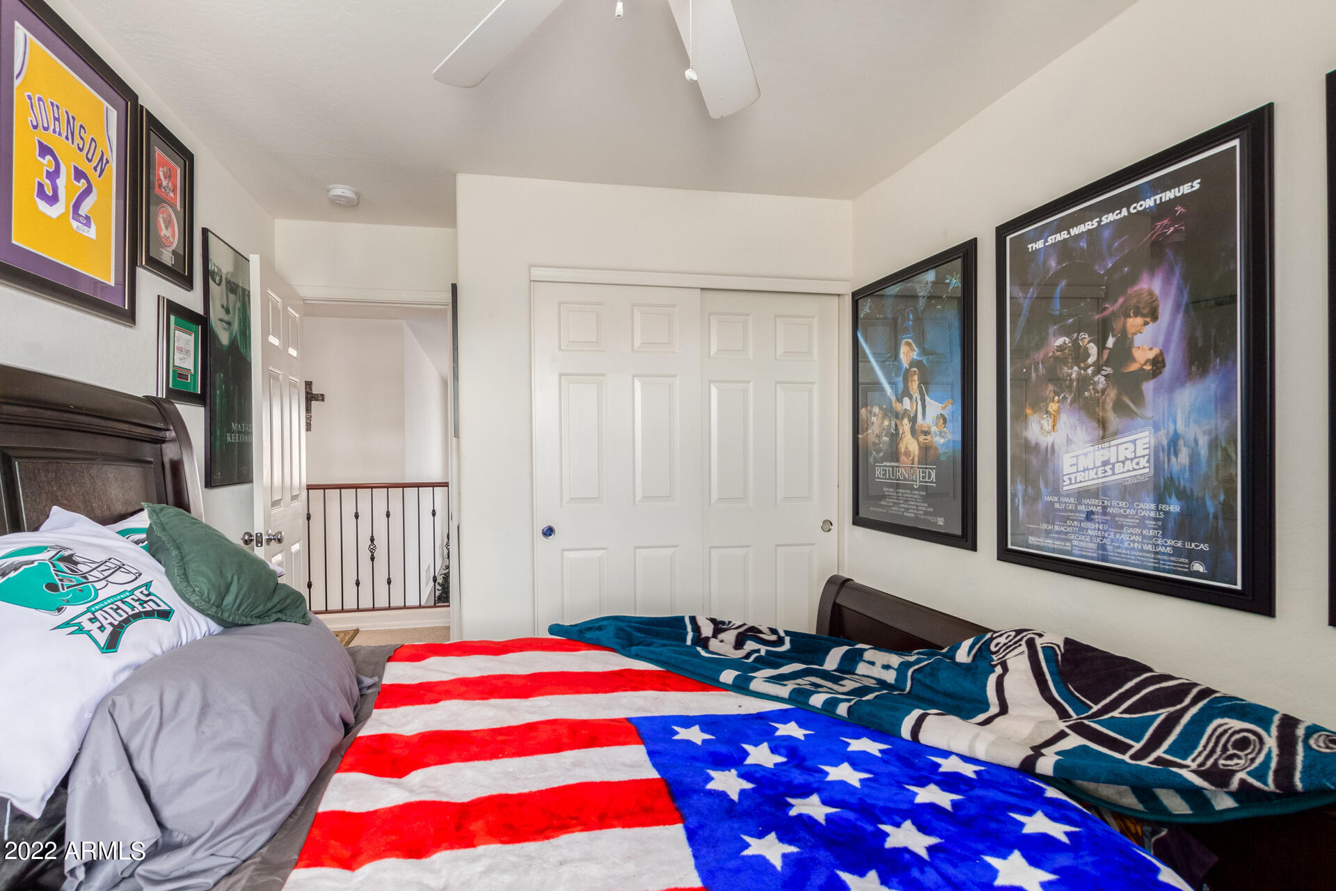1238 W VINEYARD PLAINS Drive