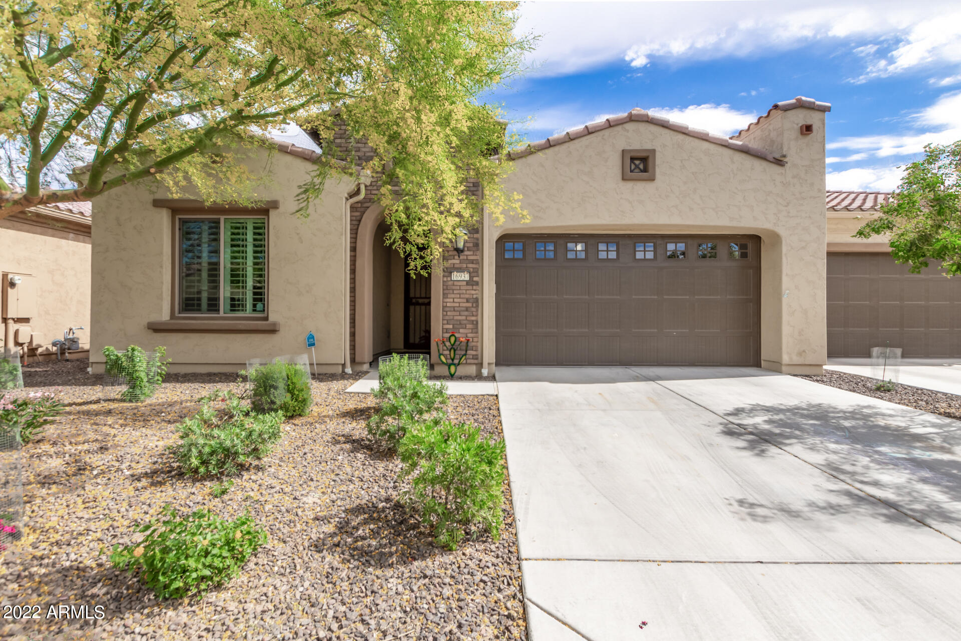 16937 W BERKELEY Court