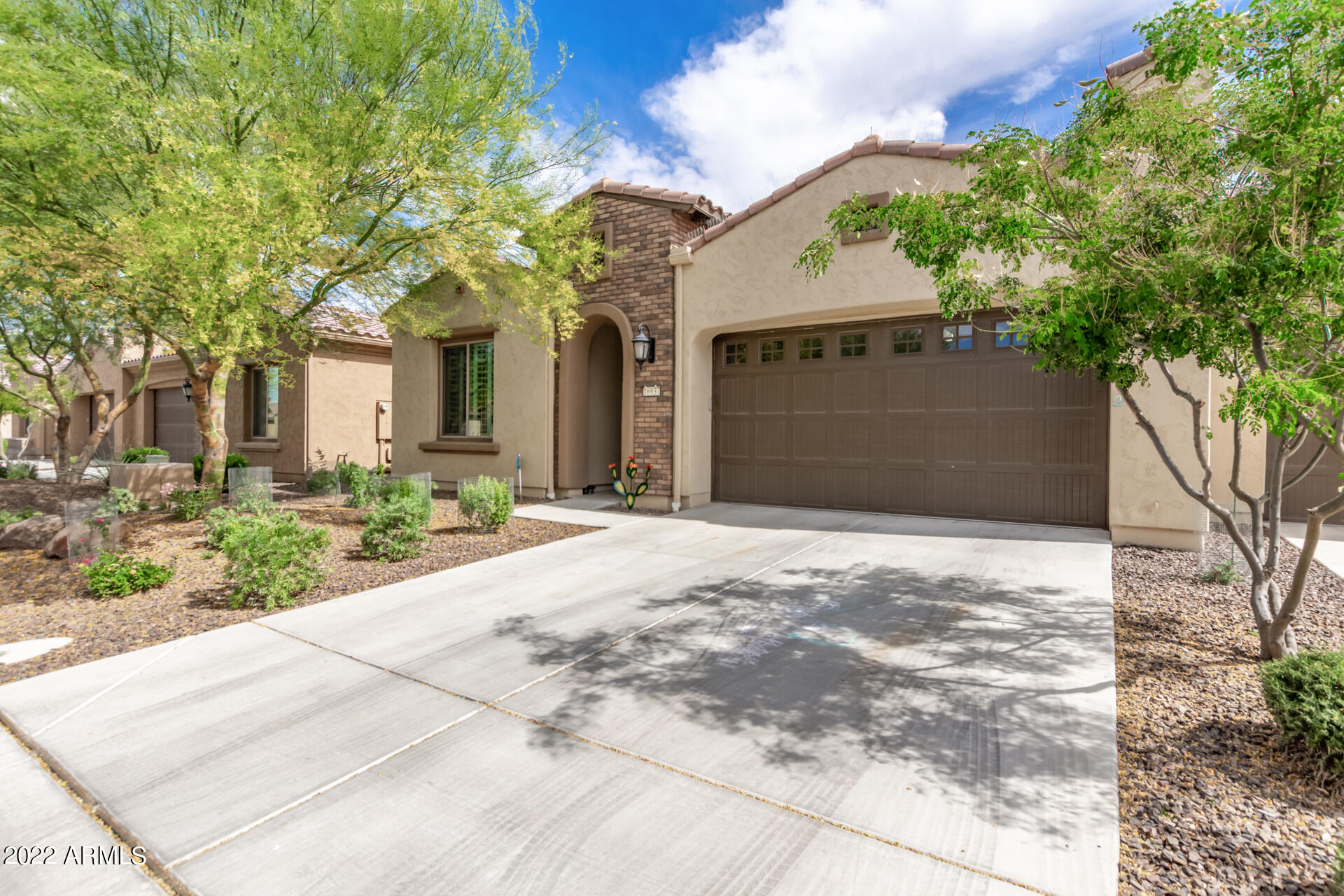 16937 W BERKELEY Court