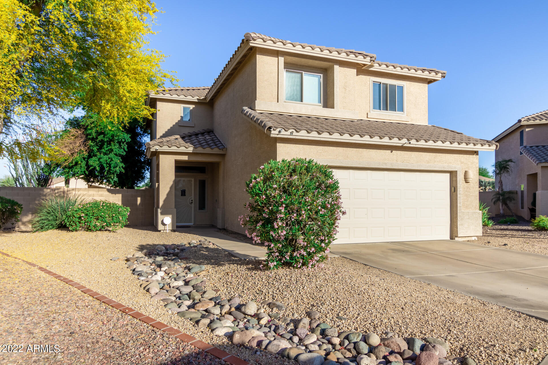 4031 W DESERT HOLLOW Drive
