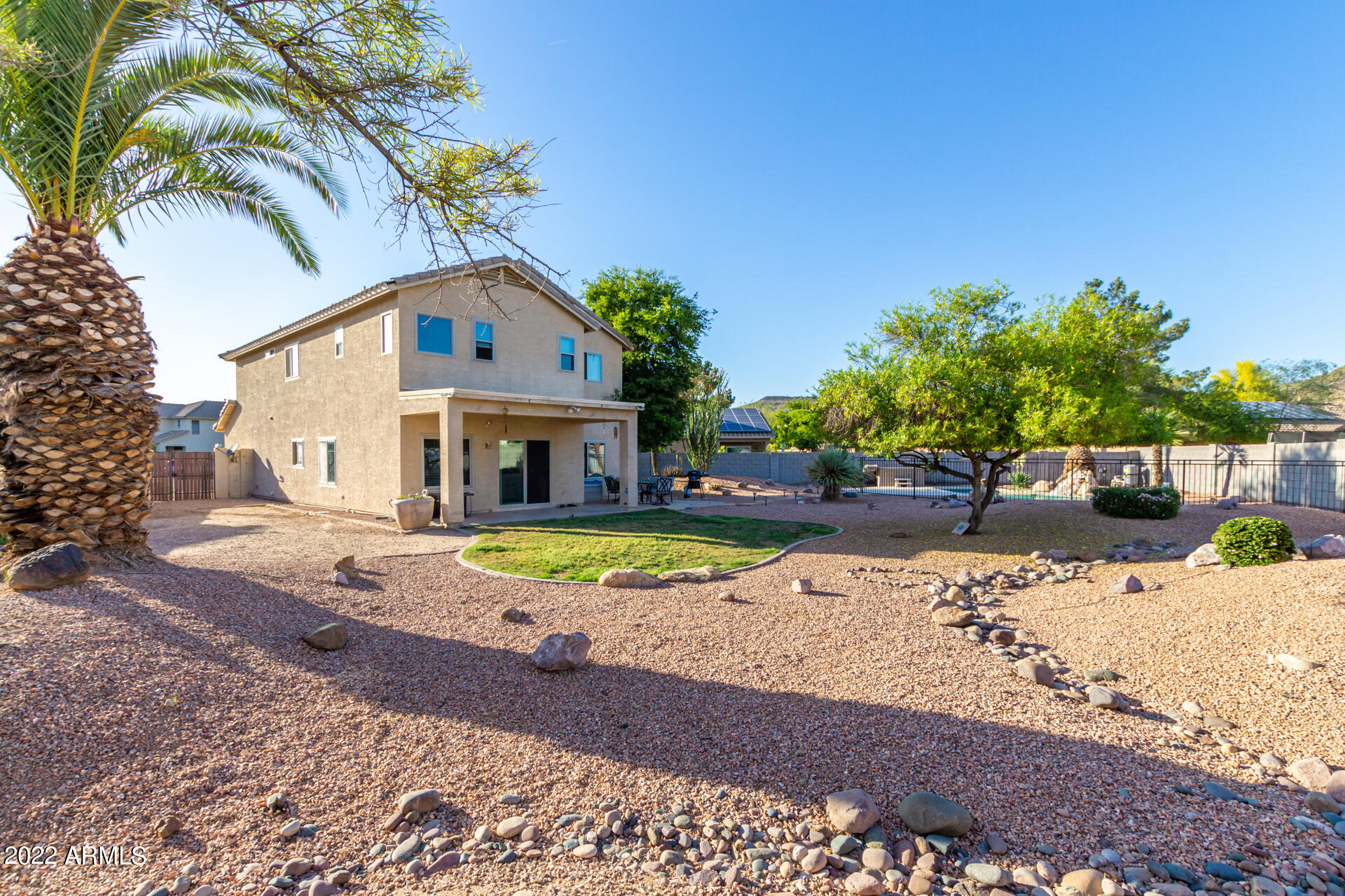 4031 W DESERT HOLLOW Drive
