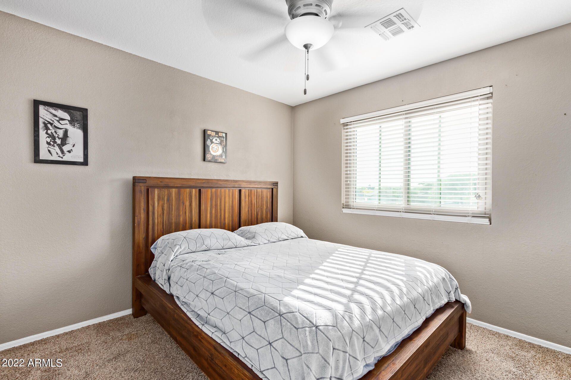 4031 W DESERT HOLLOW Drive
