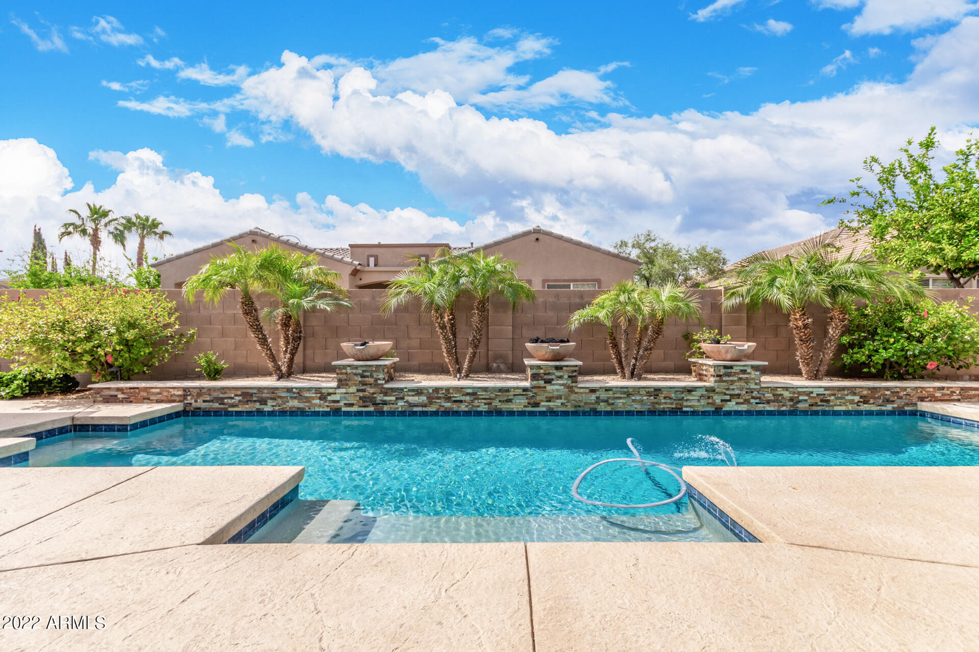 2623 E LANTANA Drive