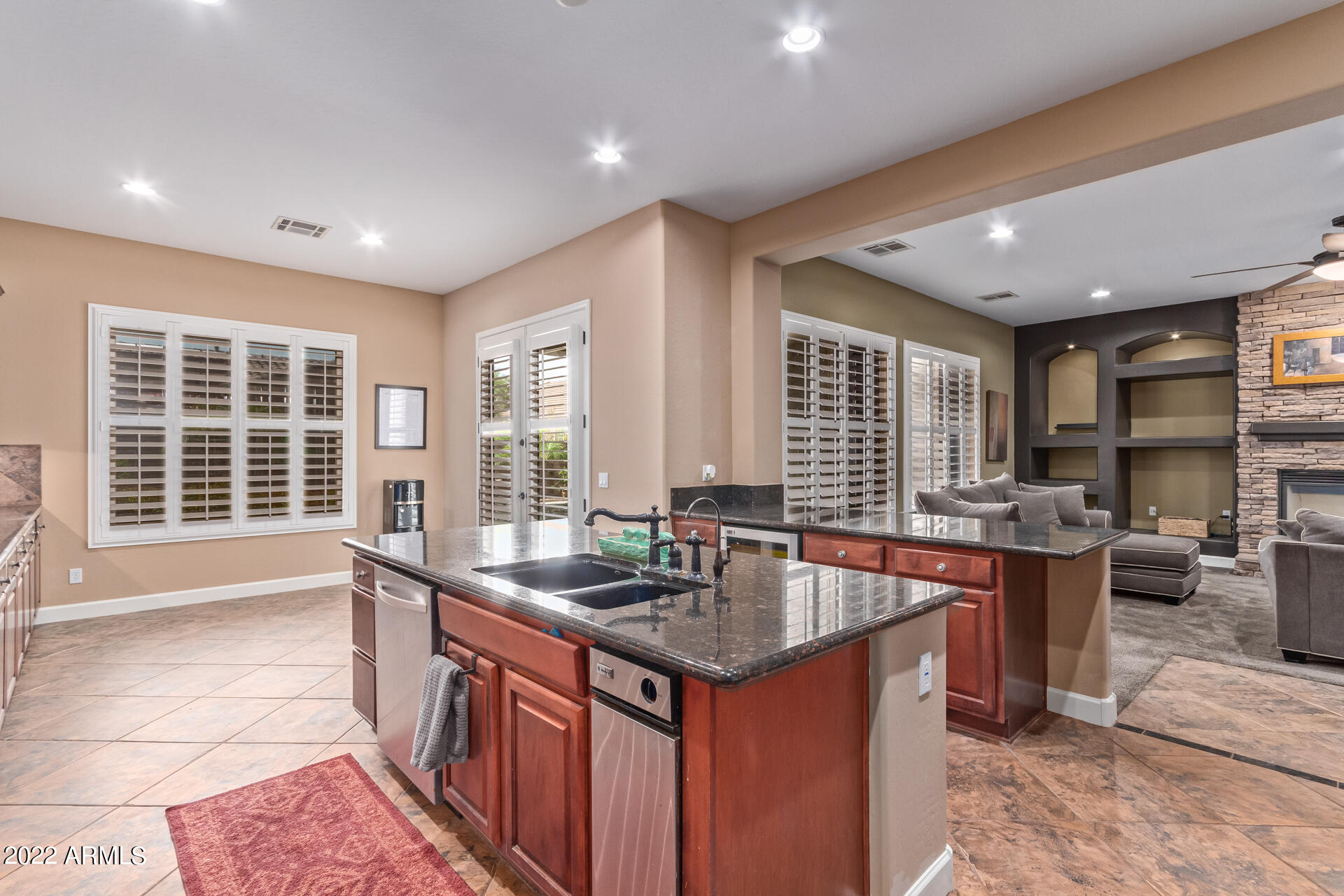 2623 E LANTANA Drive
