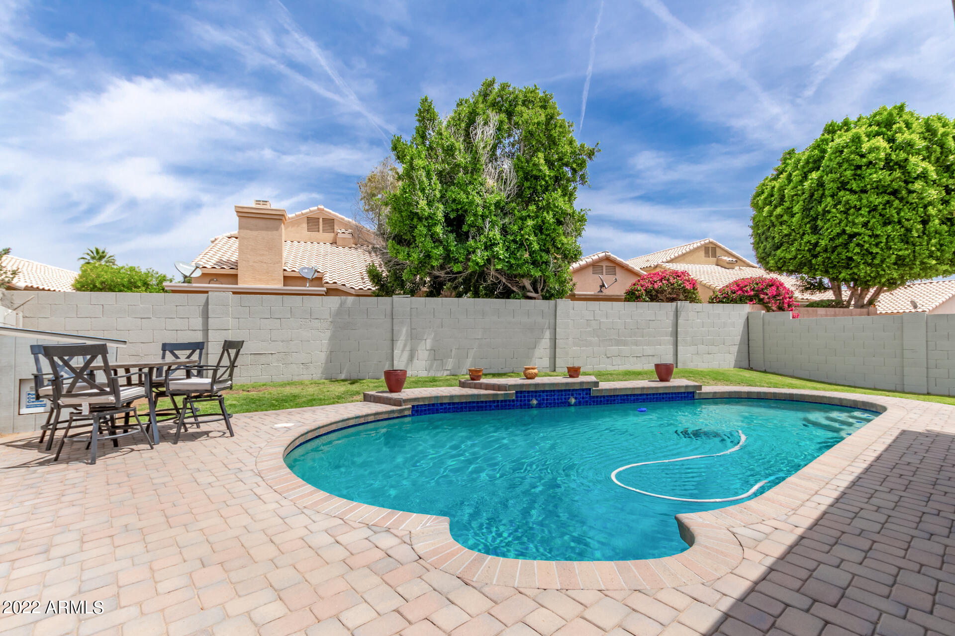 4112 E TANGLEWOOD Drive