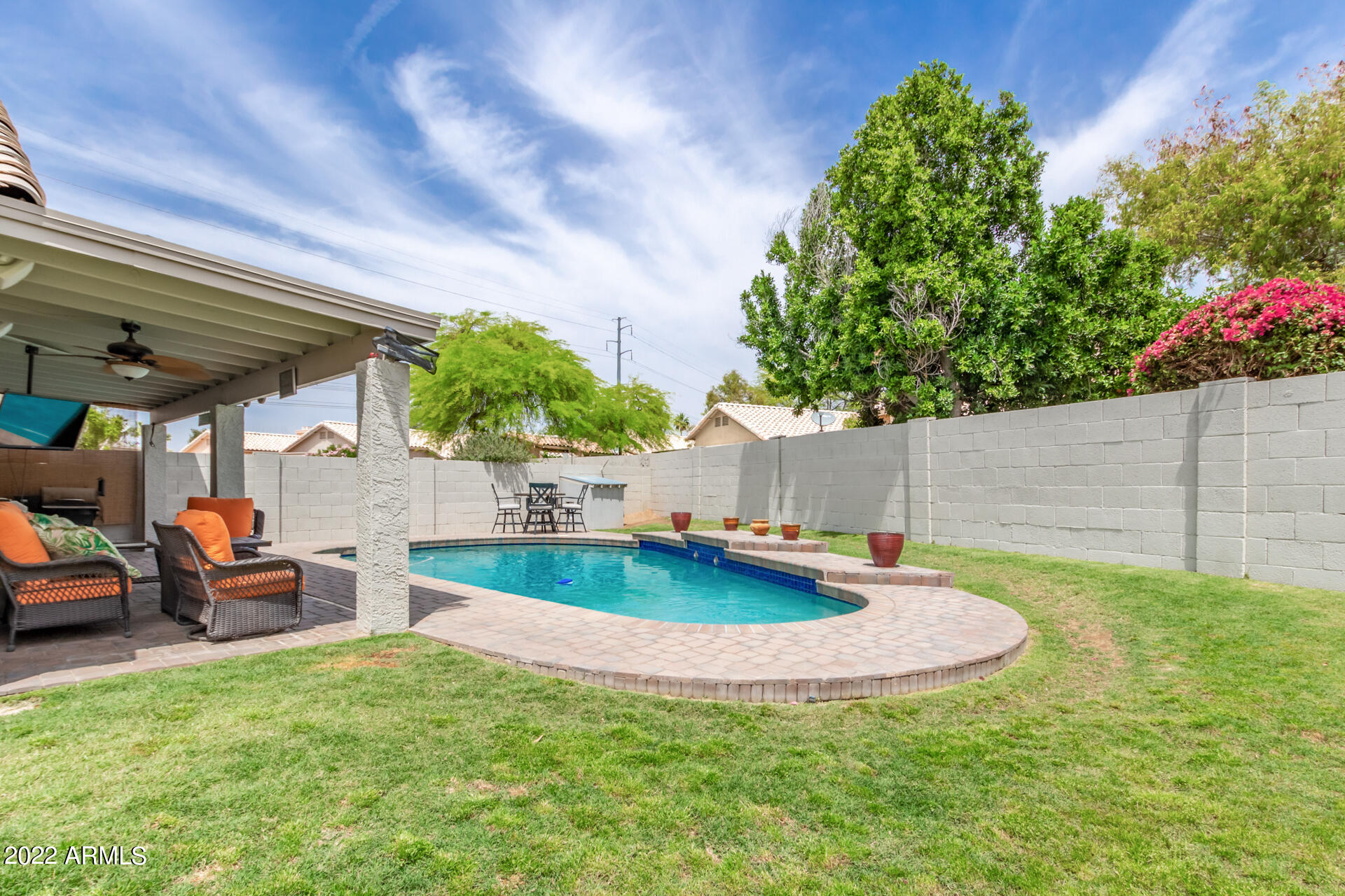 4112 E TANGLEWOOD Drive