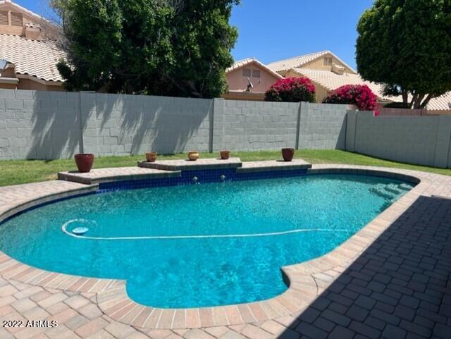 4112 E TANGLEWOOD Drive