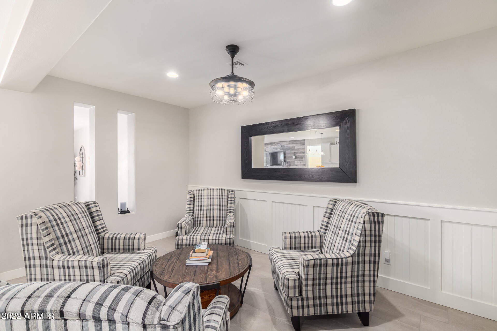 23103 E CALLE DE FLORES --