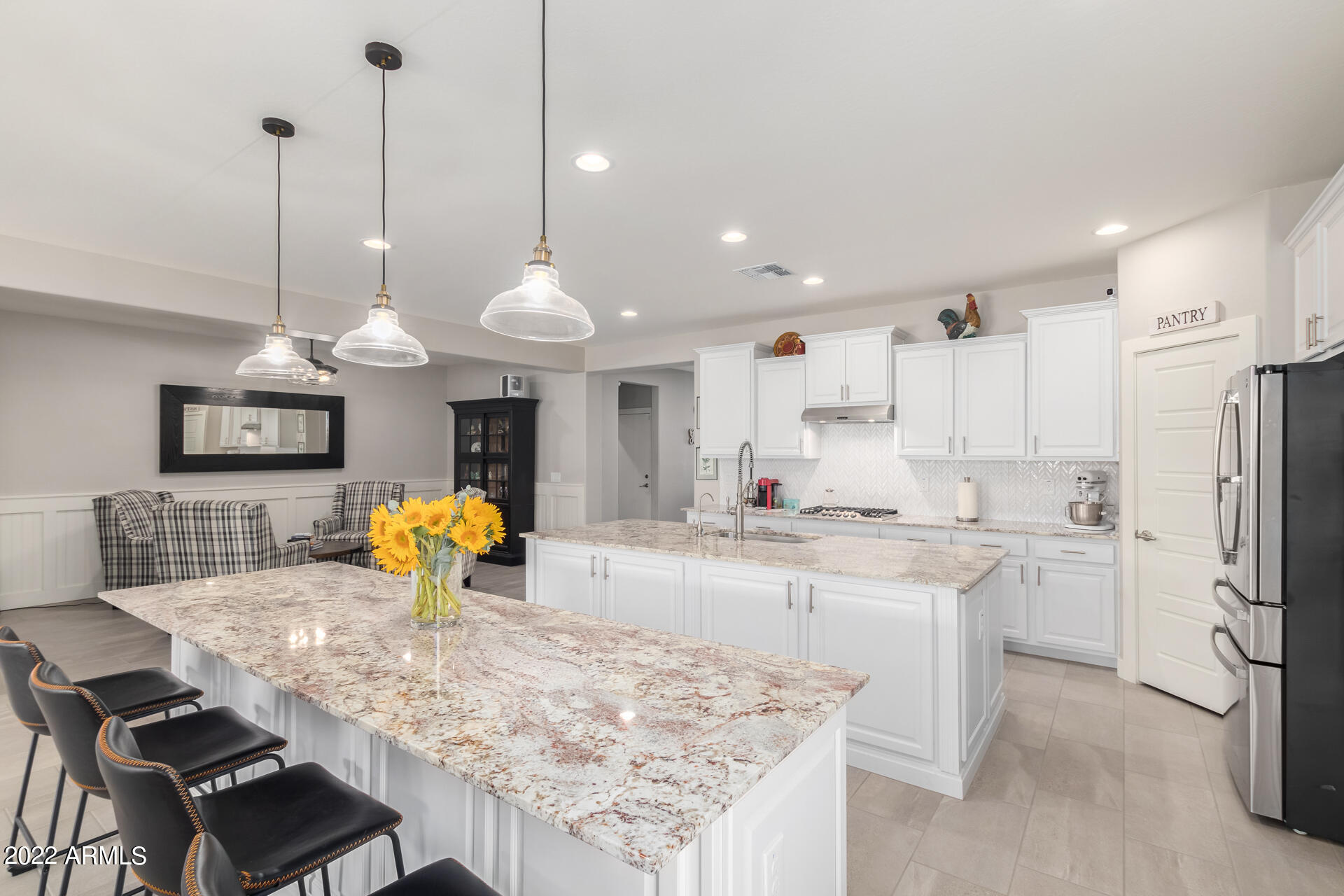 23103 E CALLE DE FLORES --