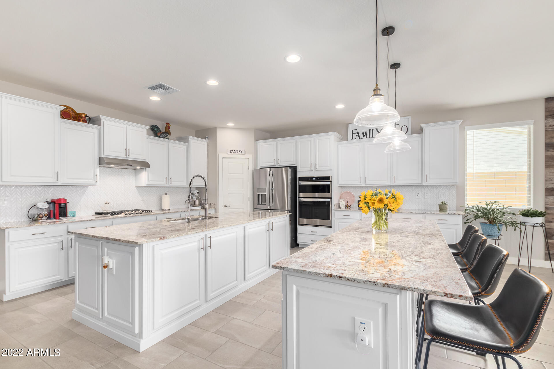 23103 E CALLE DE FLORES --