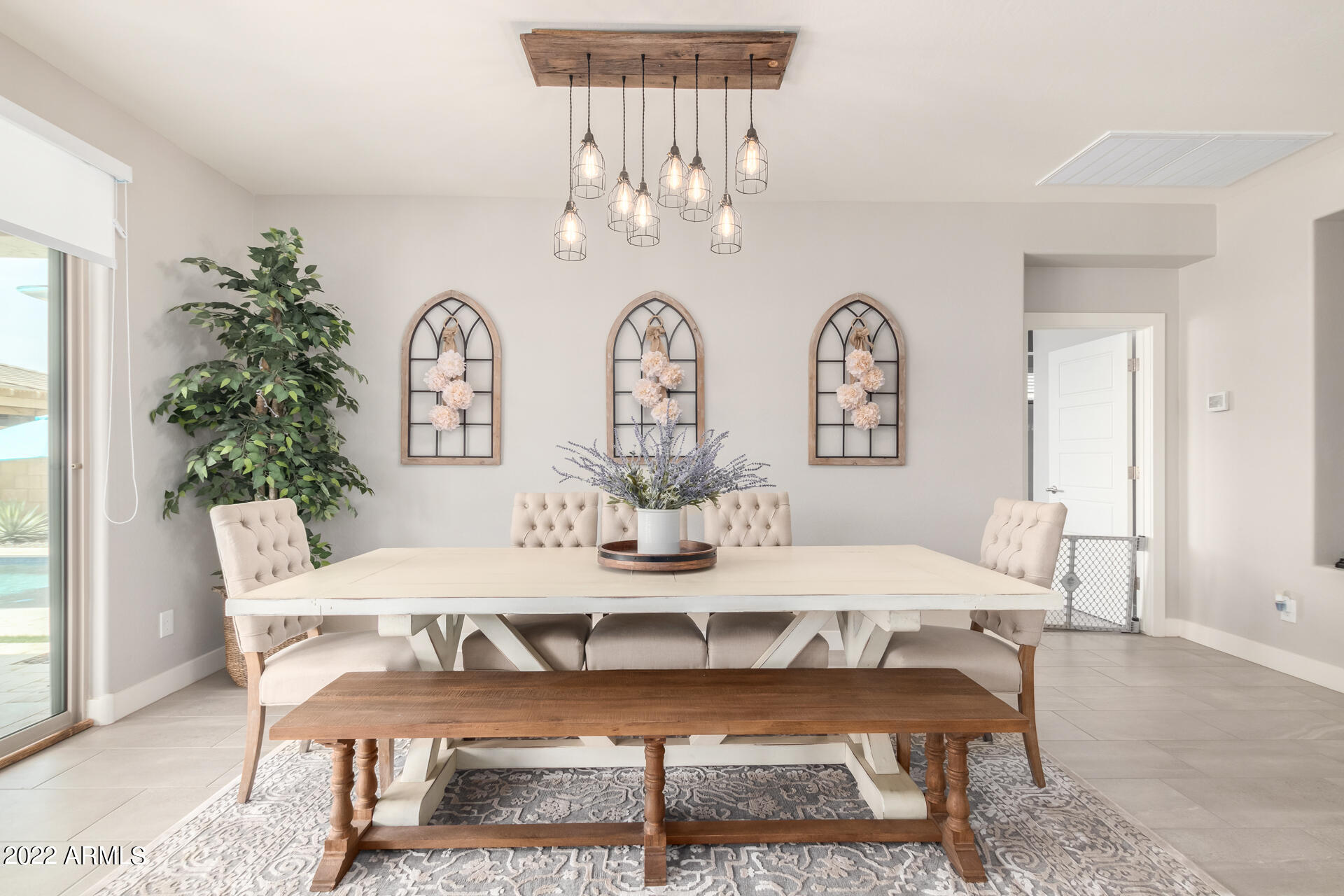 23103 E CALLE DE FLORES --