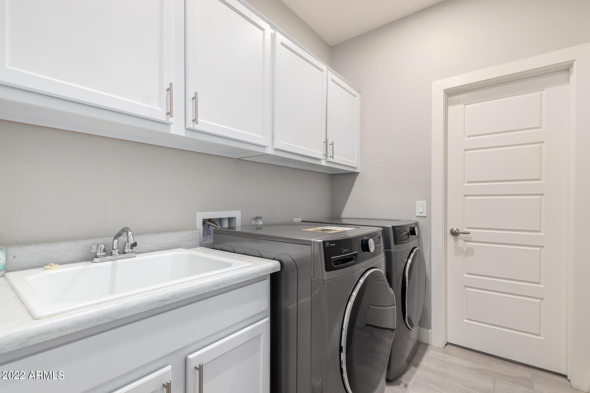 23103 E CALLE DE FLORES --