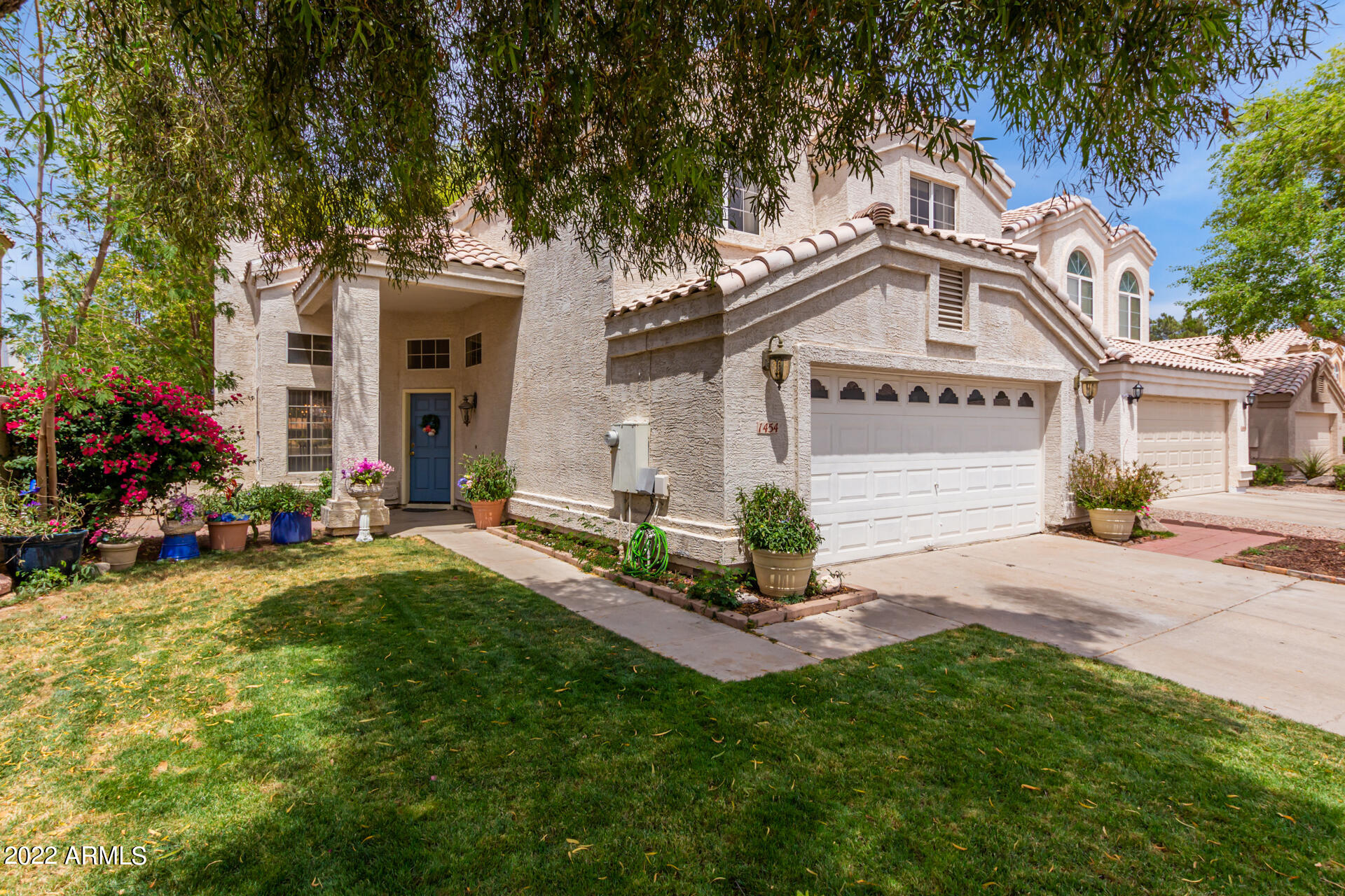 1454 E CINDY Street