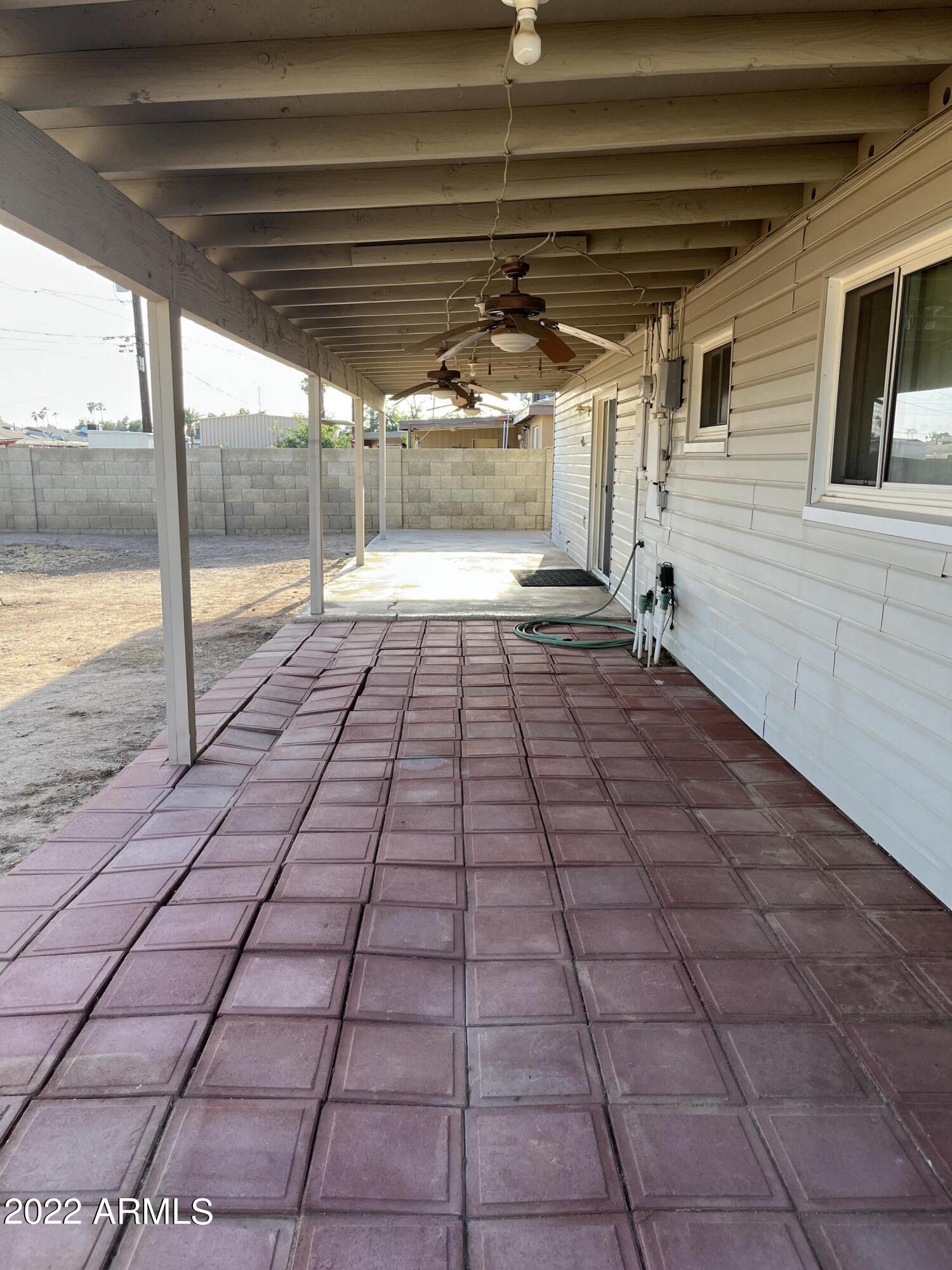 3423 W CORRINE Drive