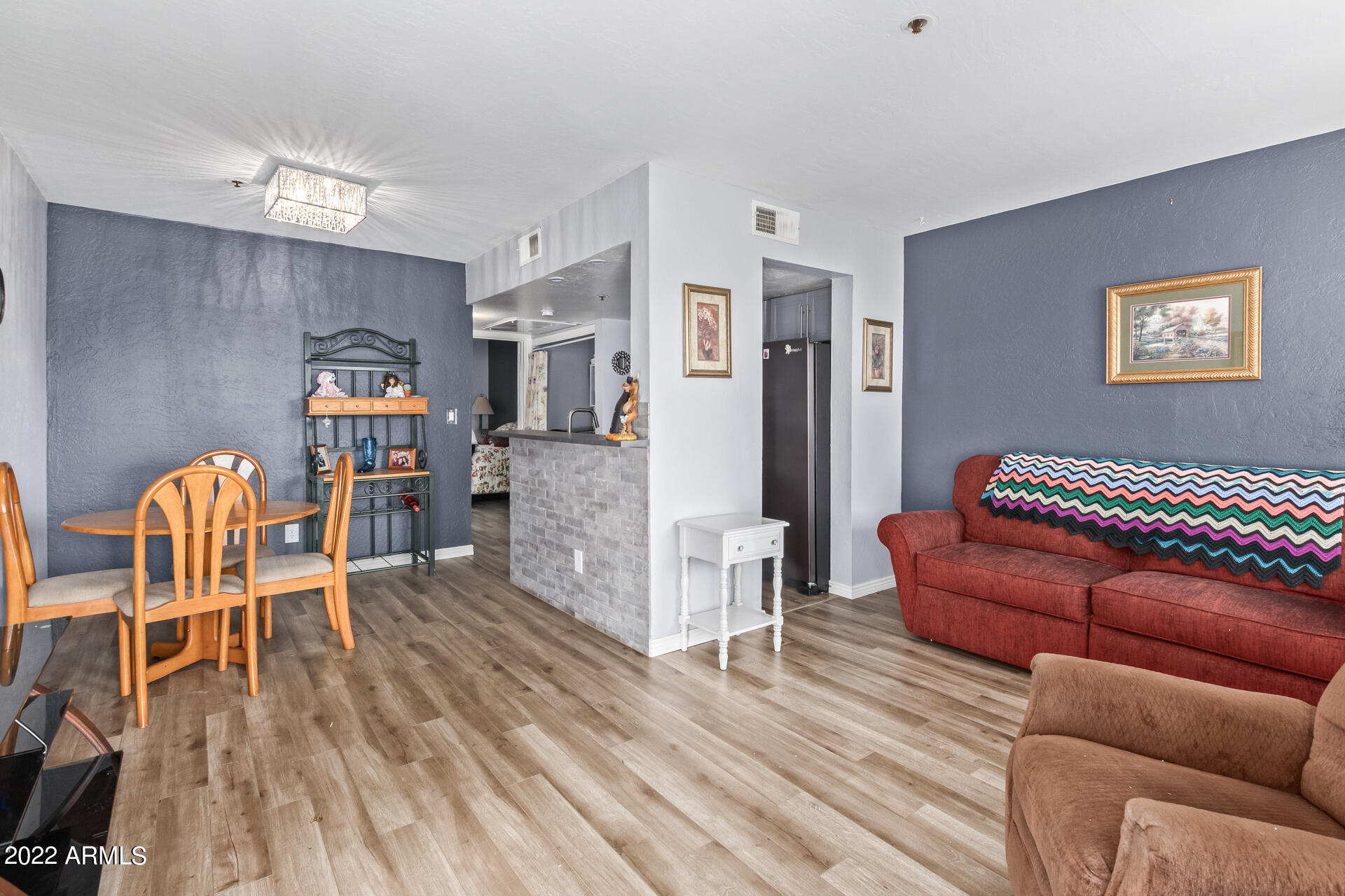 12123 W BELL Road Unit: 354