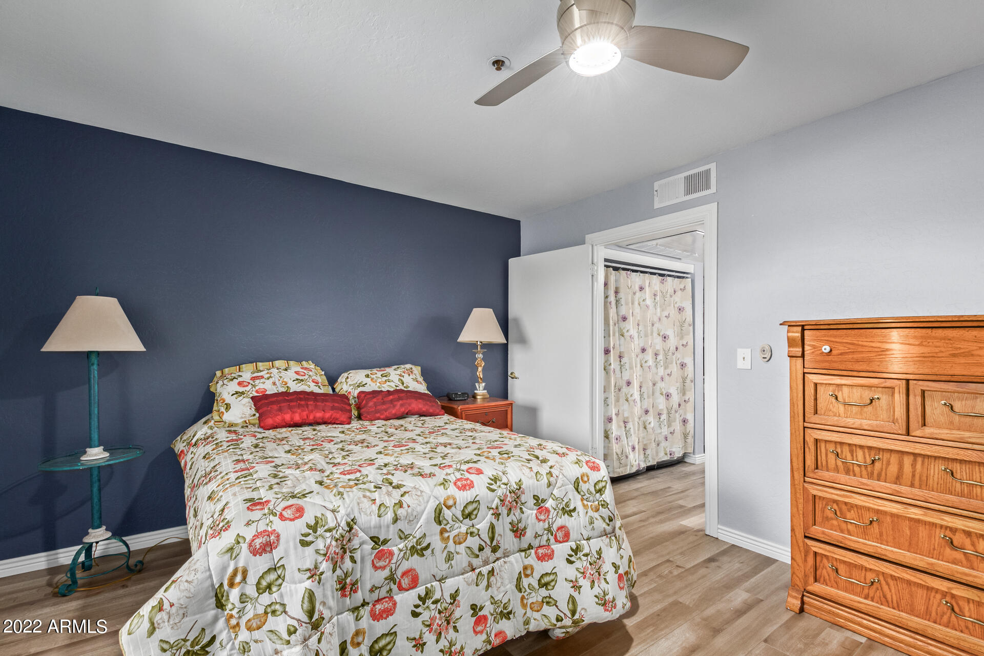12123 W BELL Road Unit: 354