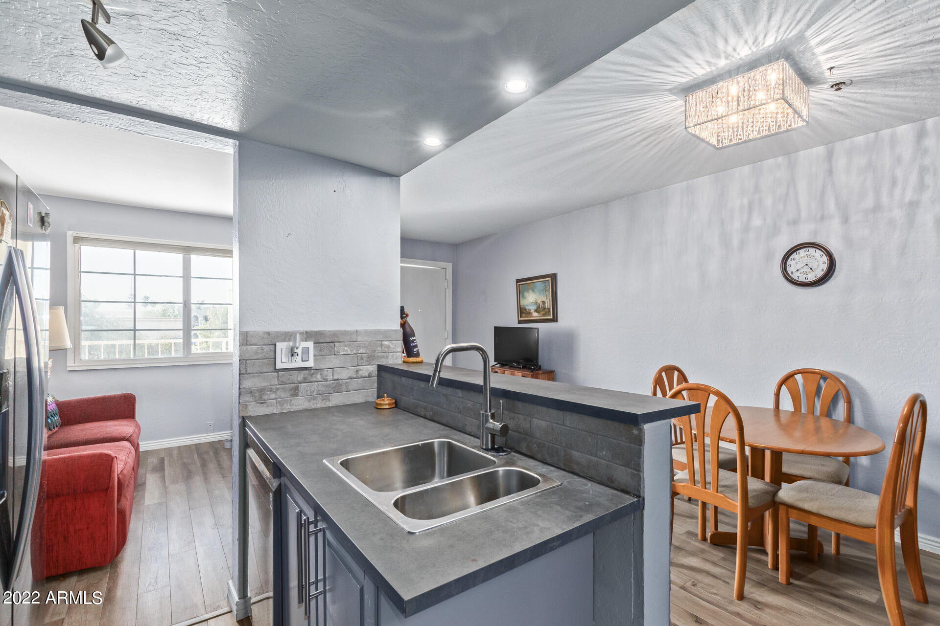 12123 W BELL Road Unit: 354