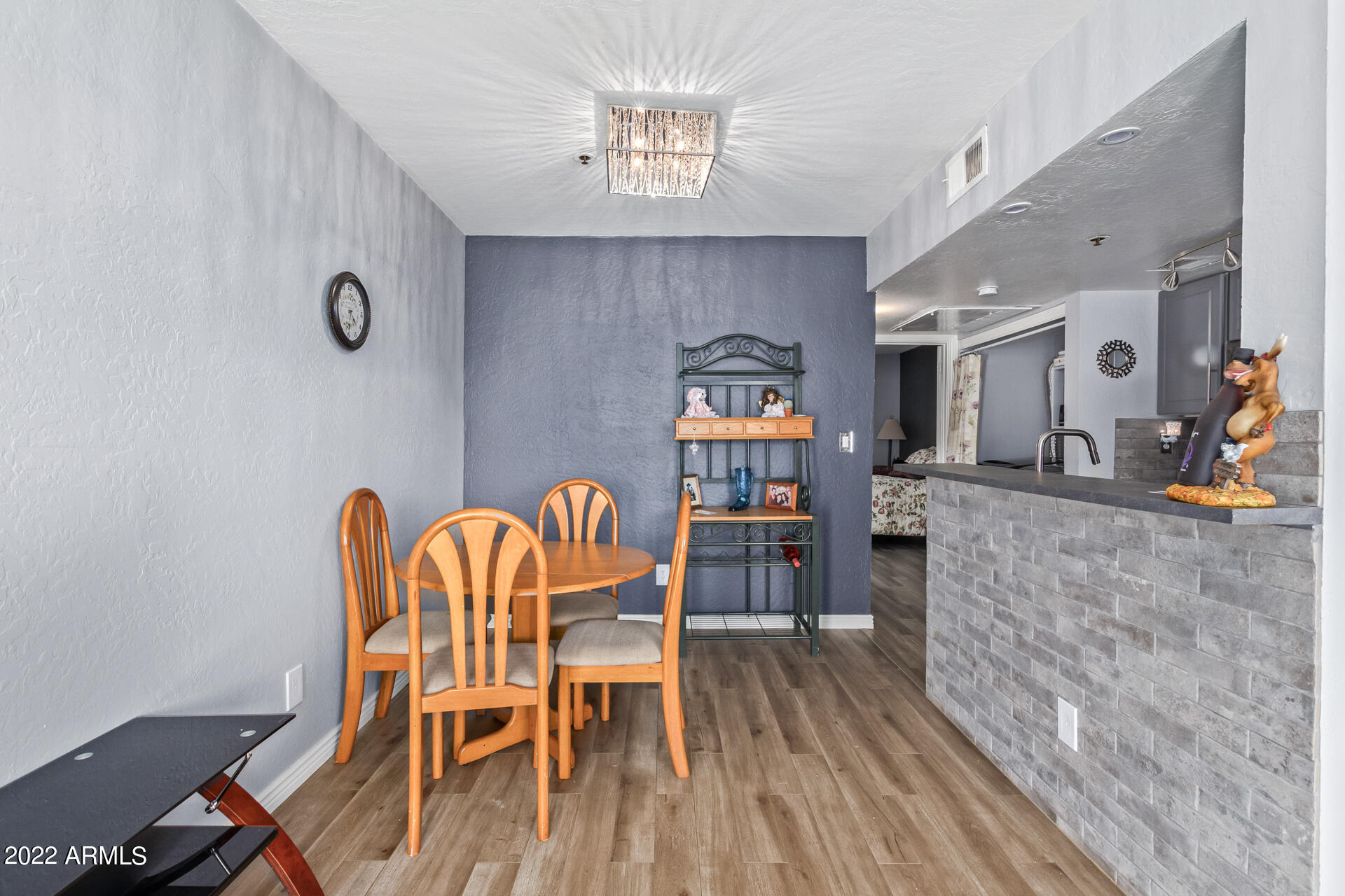12123 W BELL Road Unit: 354