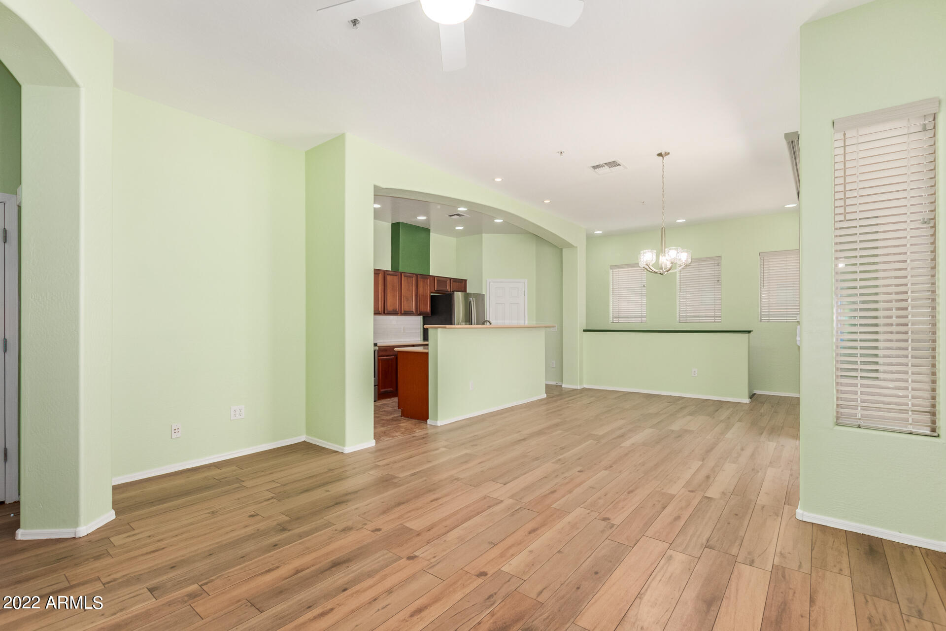 42424 N GAVILAN PEAK Parkway Unit: 6206