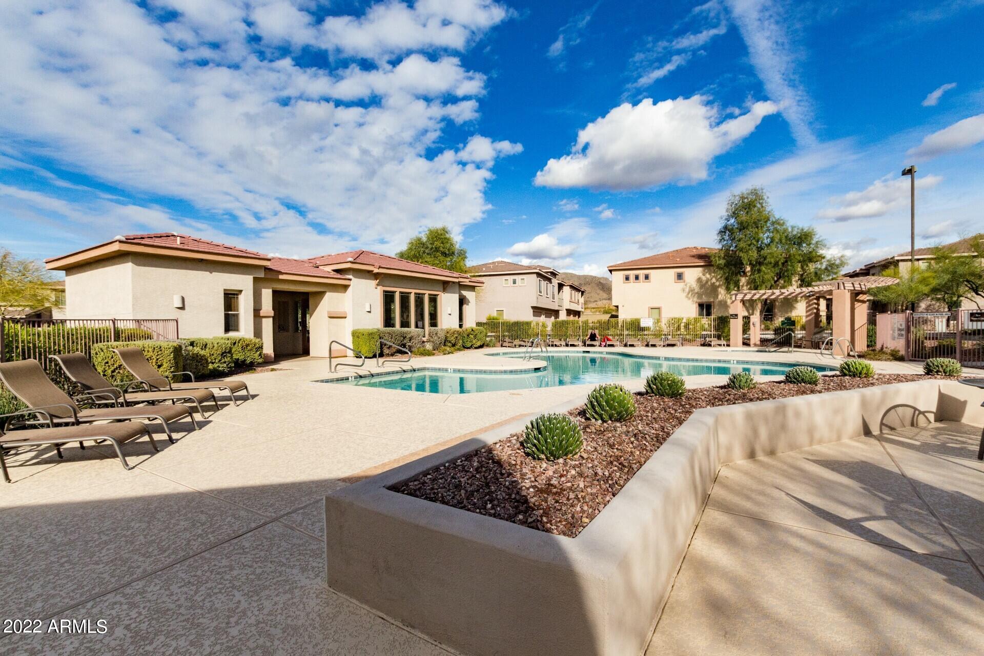 42424 N GAVILAN PEAK Parkway Unit: 6206