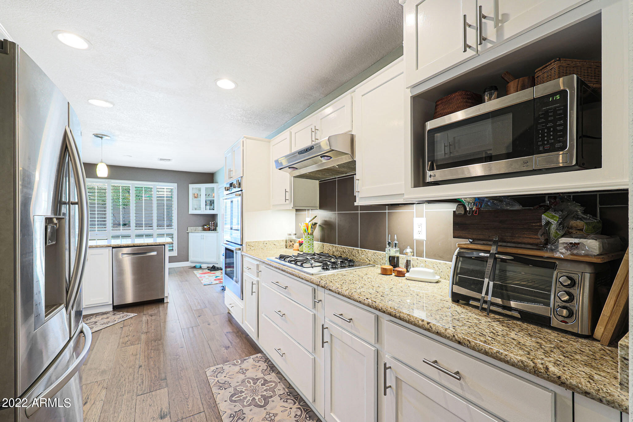 10602 N 25TH Place