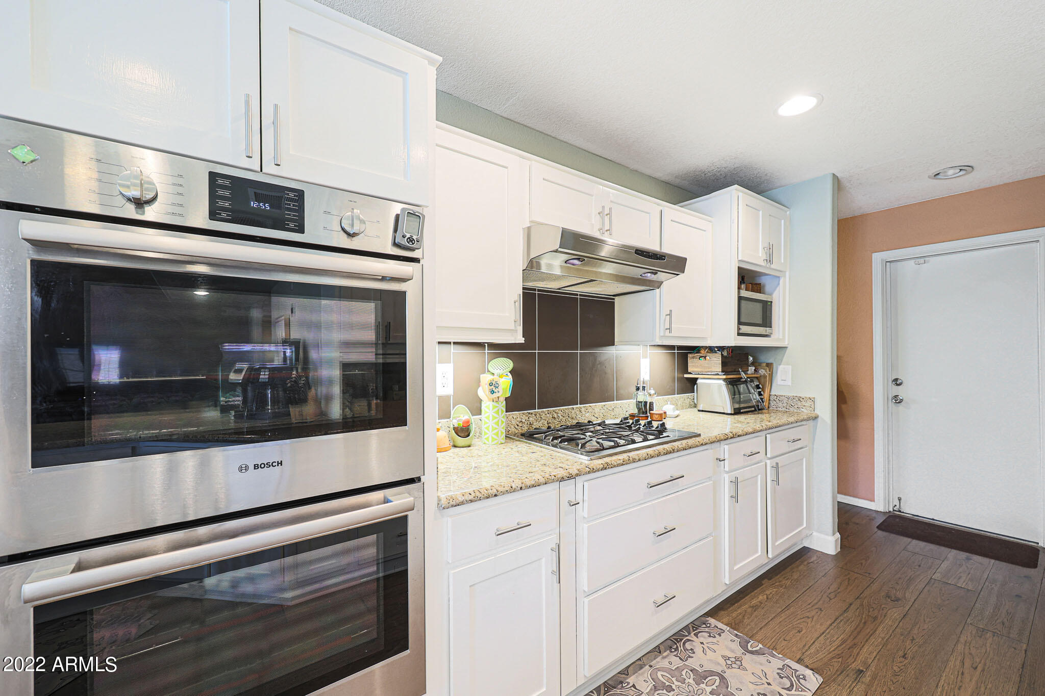 10602 N 25TH Place