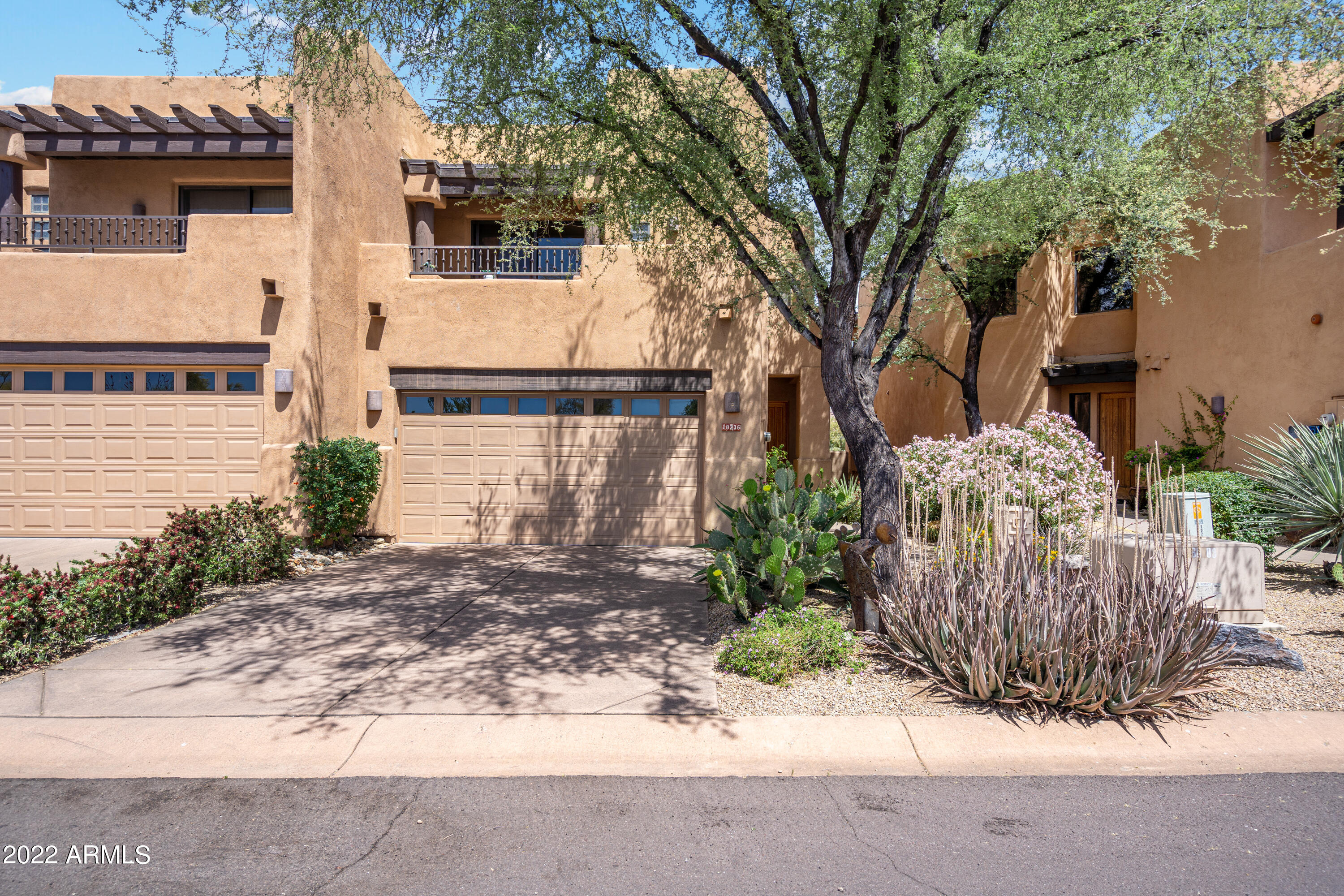10236 E WHITE FEATHER Lane