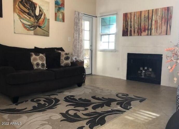 2855 S EXTENSION Road Unit: 204